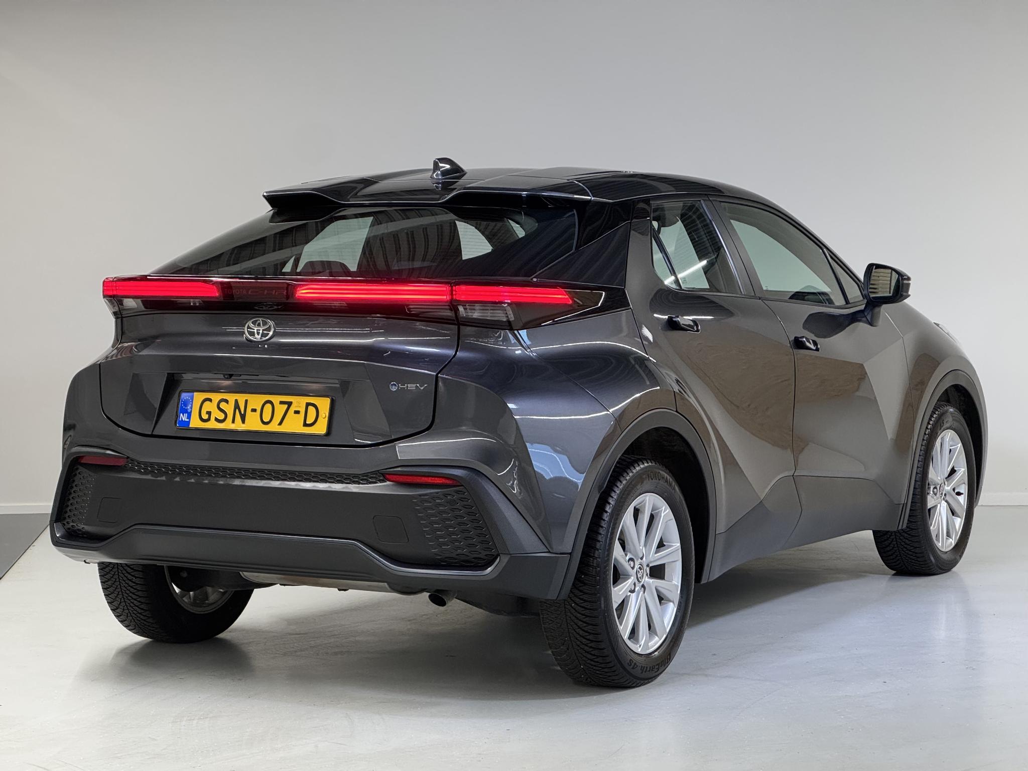 Foto van Toyota C-hr