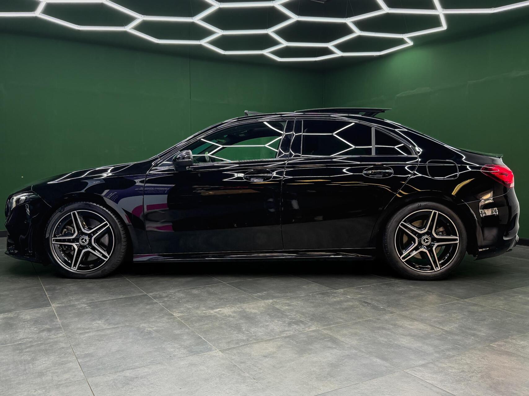 Foto van Mercedes-Benz A 250