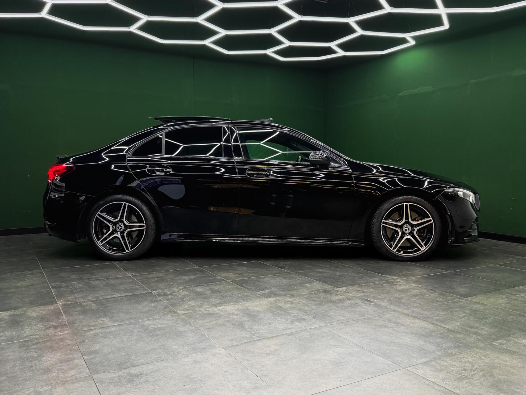 Foto van Mercedes-Benz A 250