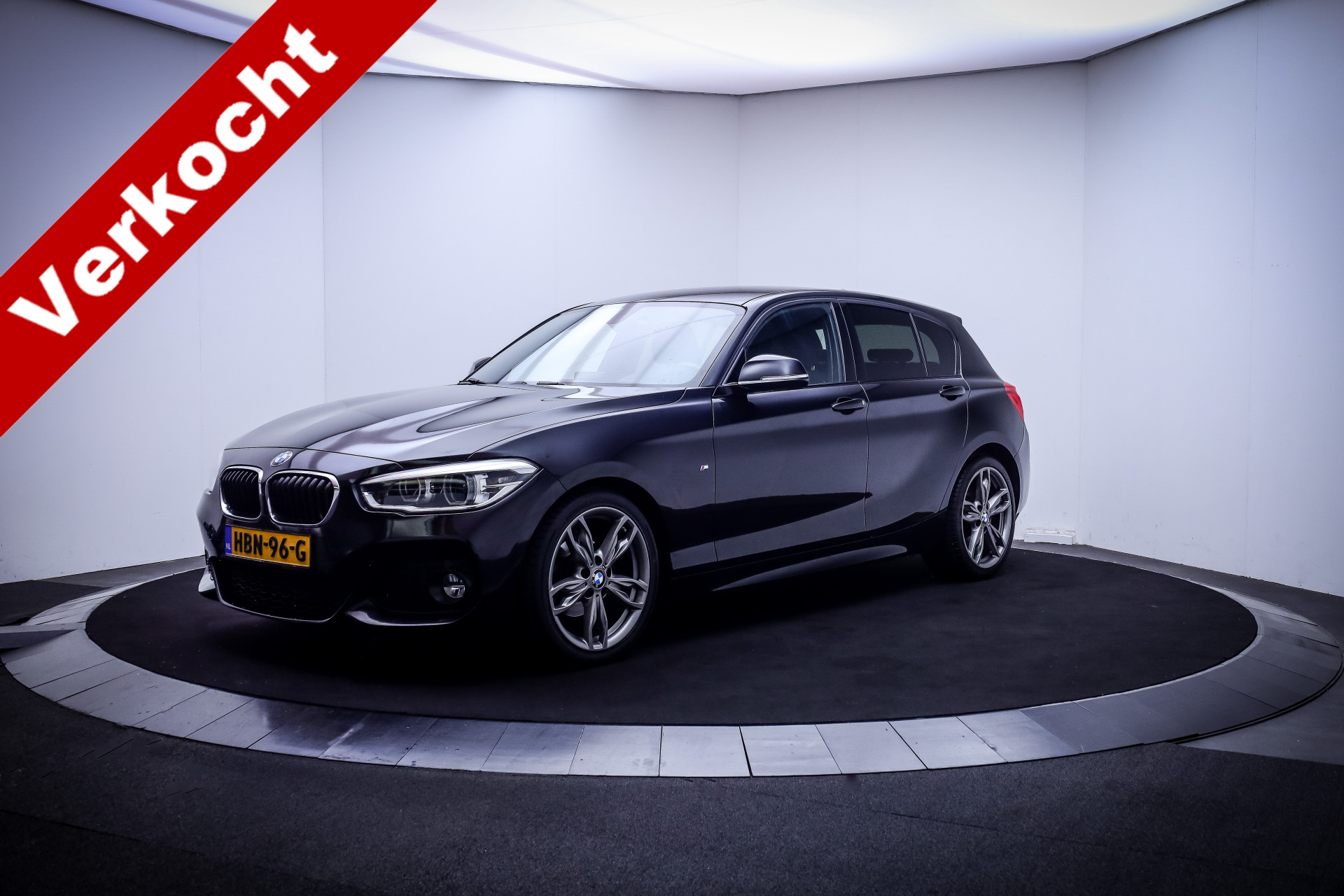 BMW 1 Series 118iA M-Sport High Executive 2017 - voorkant