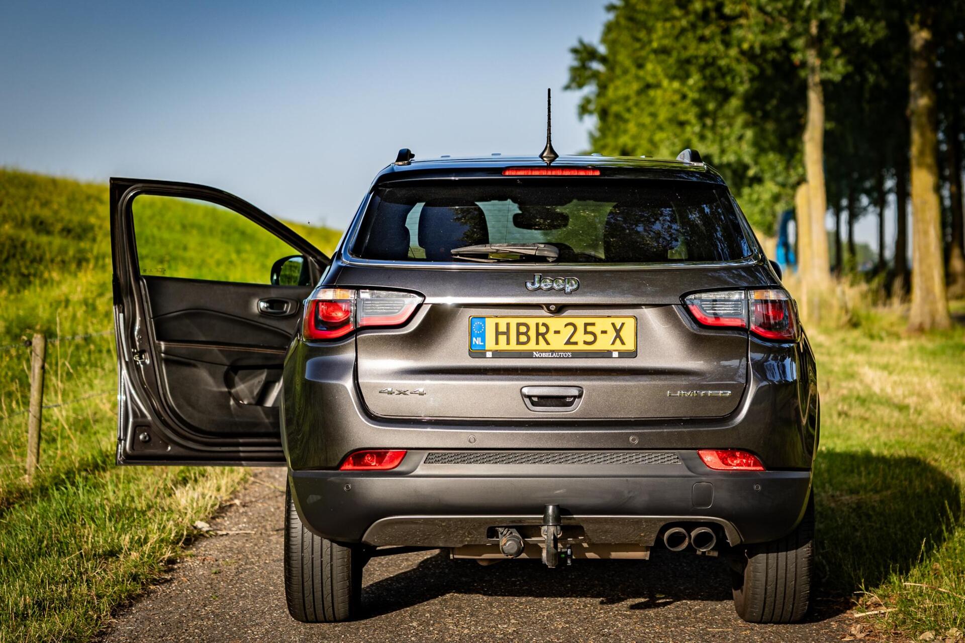 Foto van Jeep Compass