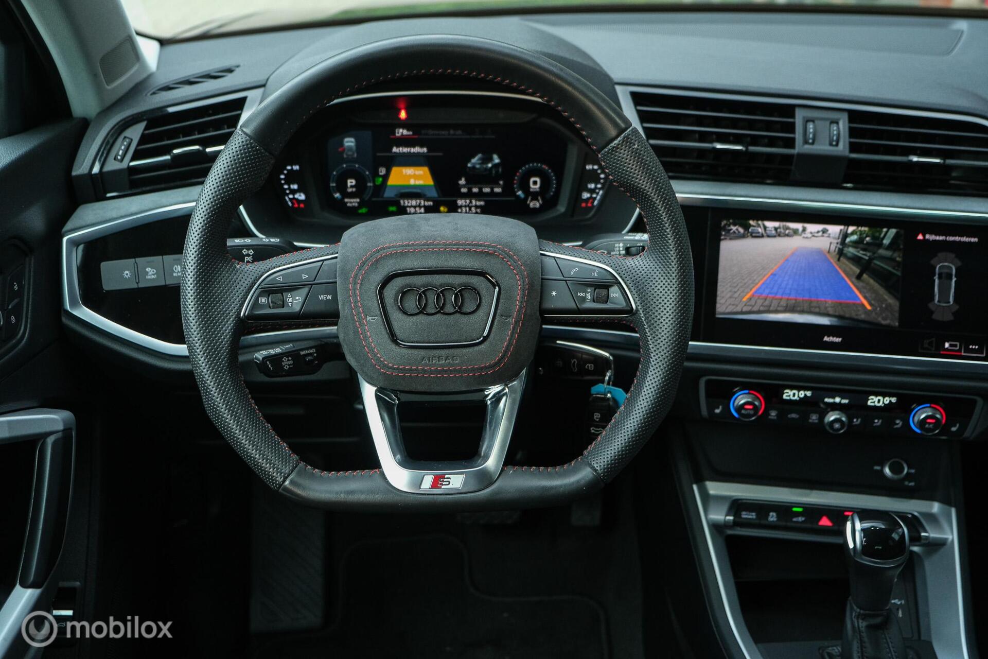 Foto van Audi Q3 E-tron