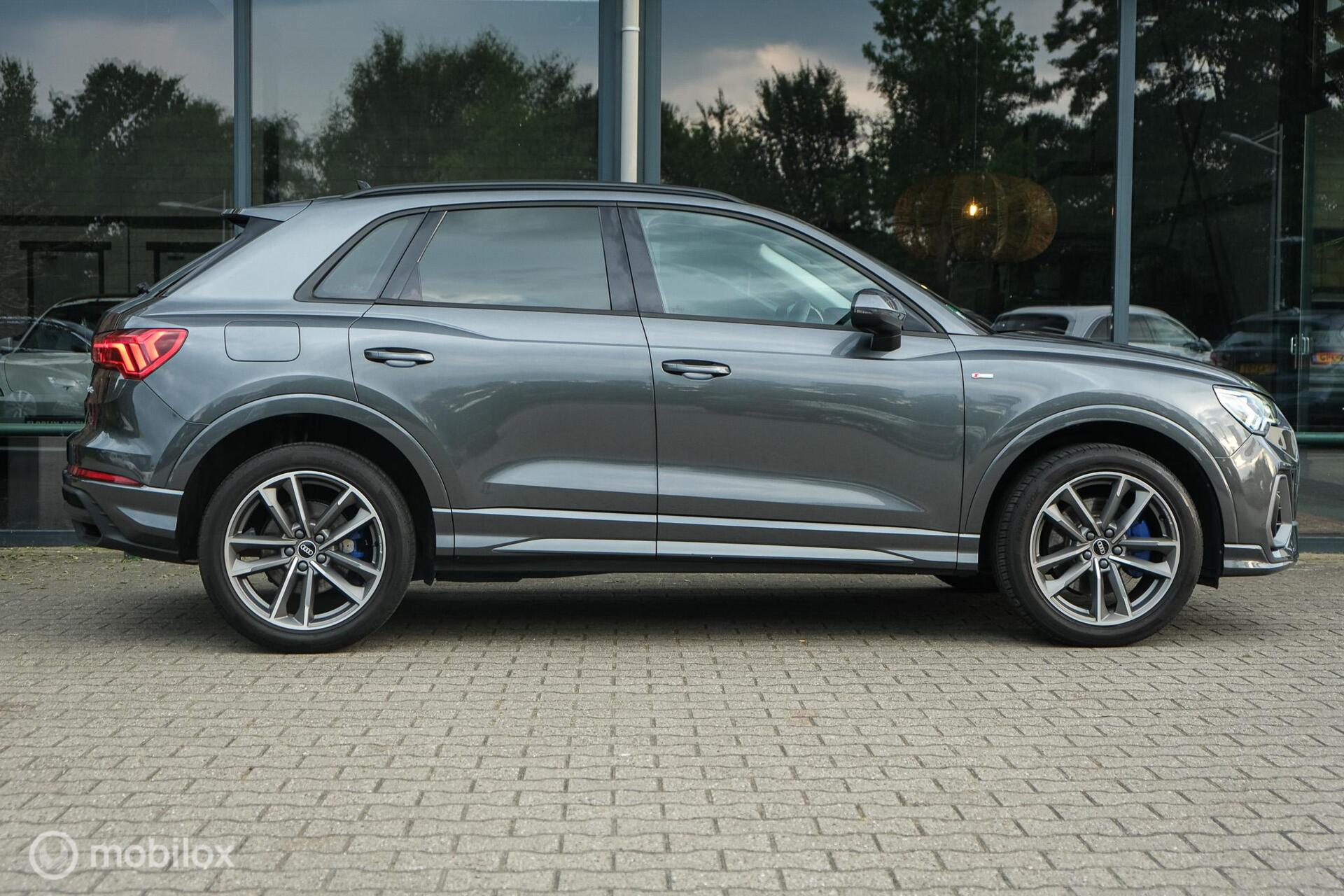 Foto van Audi Q3 E-tron