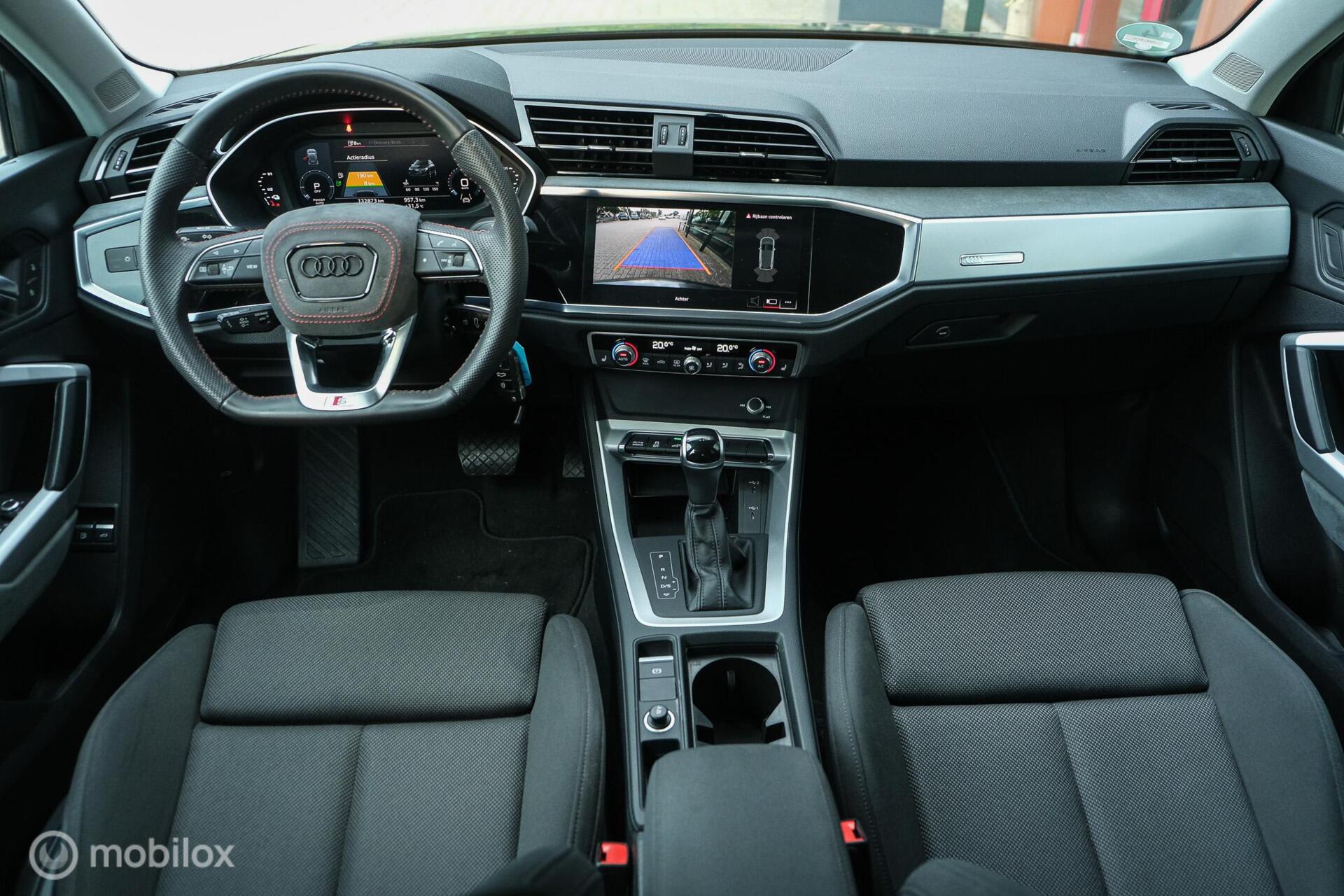 Foto van Audi Q3 E-tron