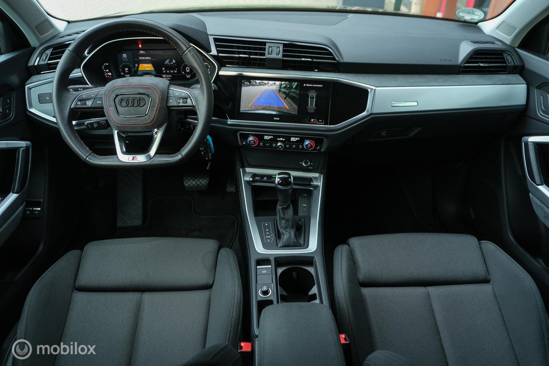 Foto van Audi Q3 E-tron