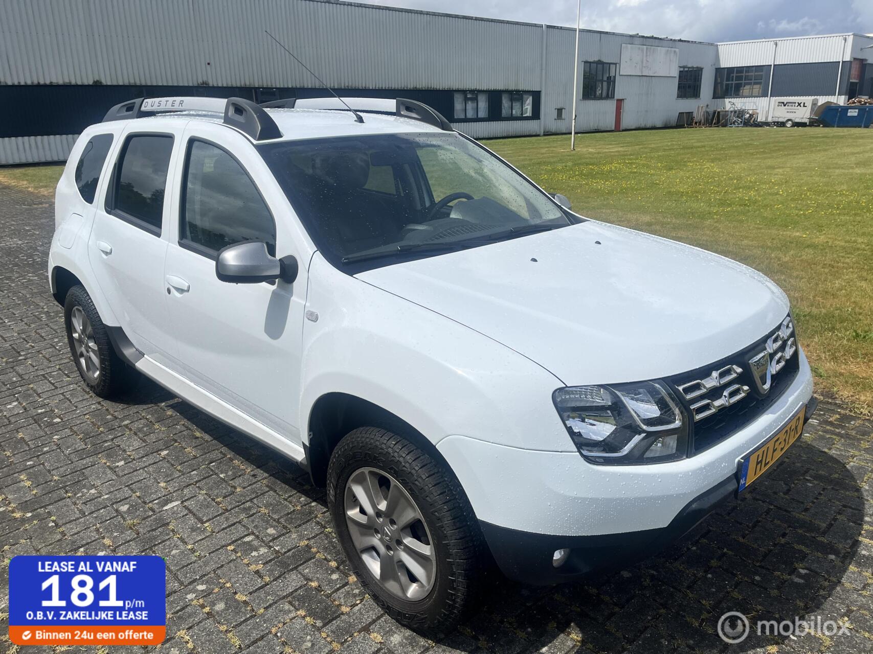 Dacia Duster 1.2 TCe 4x4 Série Limitée Stepway / APK / Airco / Cruise / PDC / Trekhaak / 2017 - voorkant