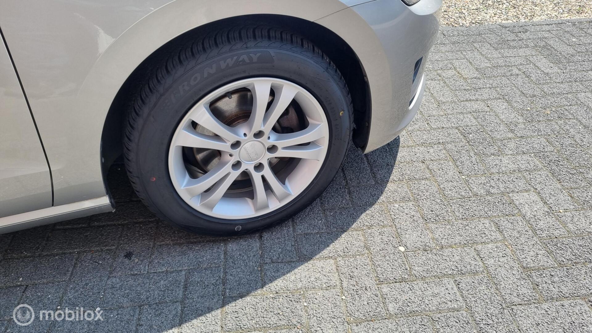 Foto van Volkswagen Golf Sportsvan