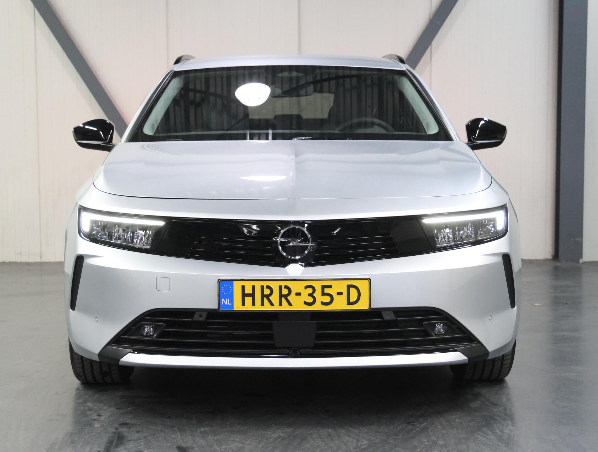 Foto van Opel Astra Sports Tourer