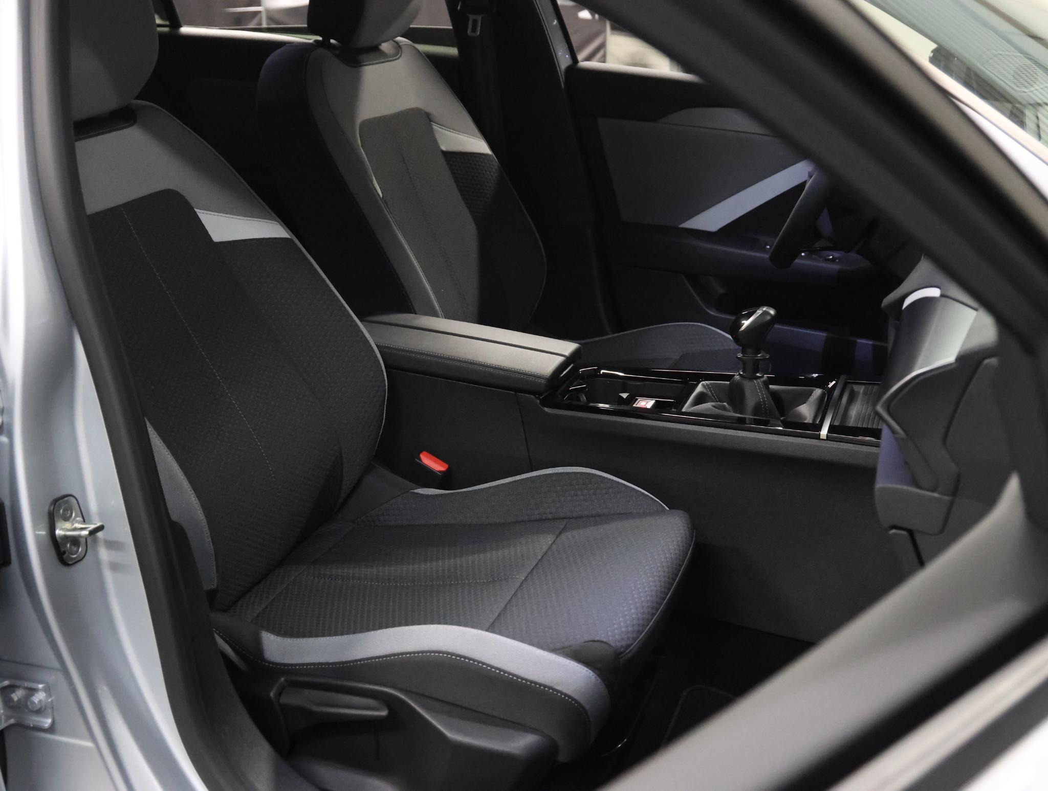 Foto van Opel Astra Sports Tourer
