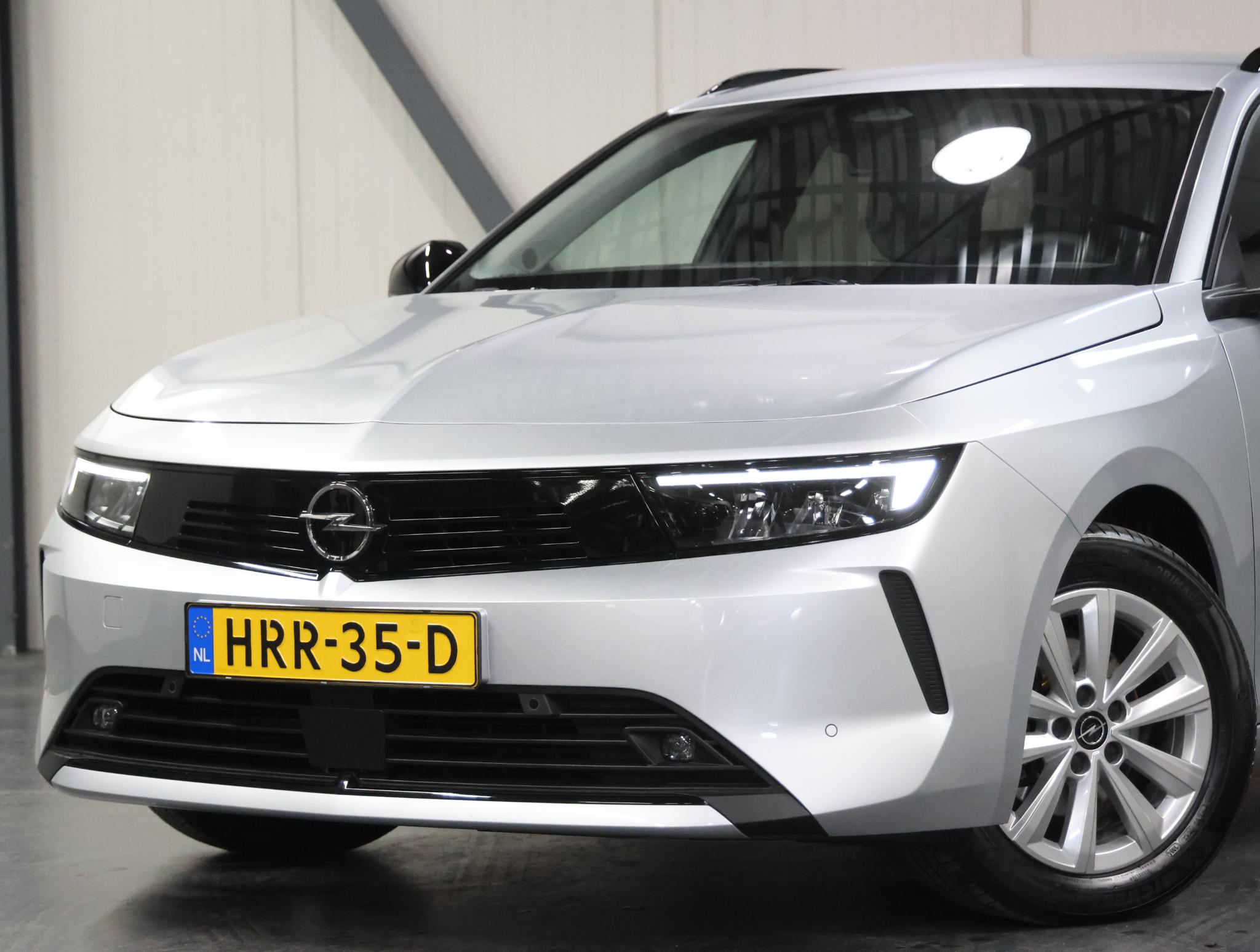 Foto van Opel Astra Sports Tourer