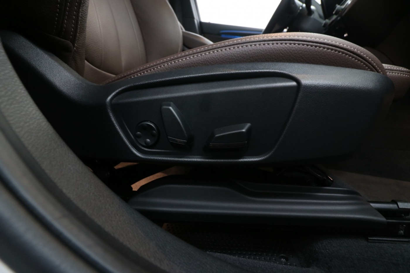 Foto van BMW X2 Xdrive25e