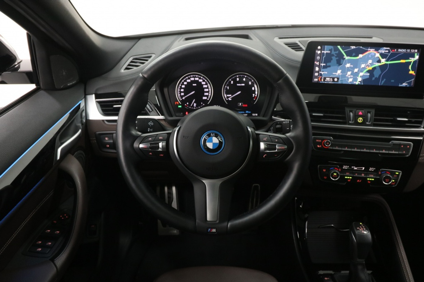 Foto van BMW X2 Xdrive25e