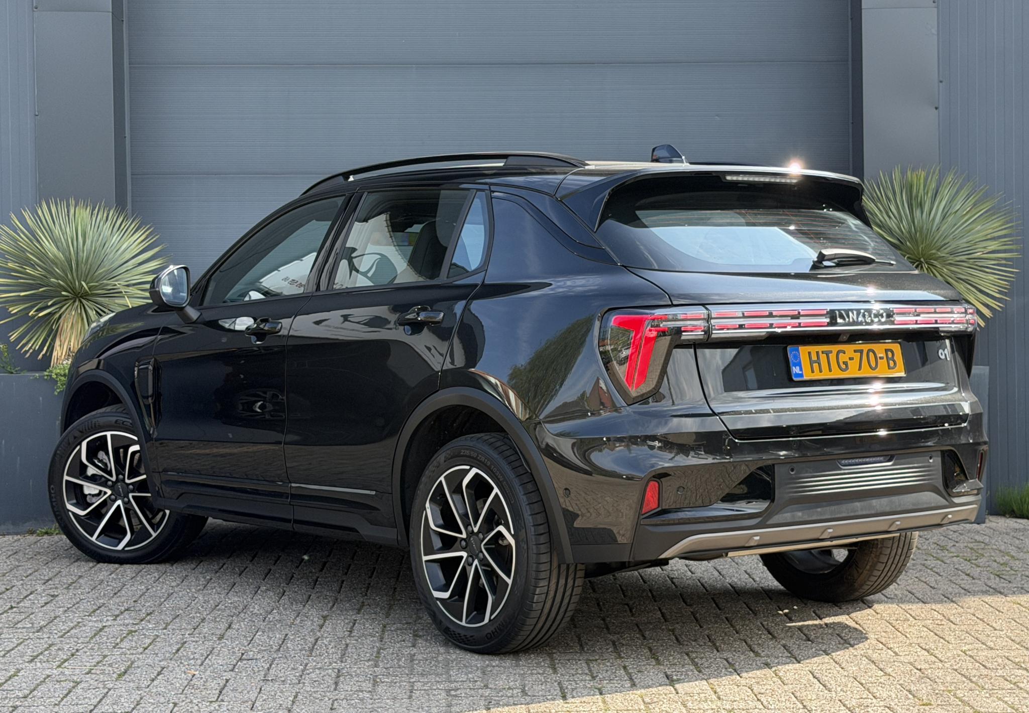 Foto van Lynk&co LYNK & Co 01