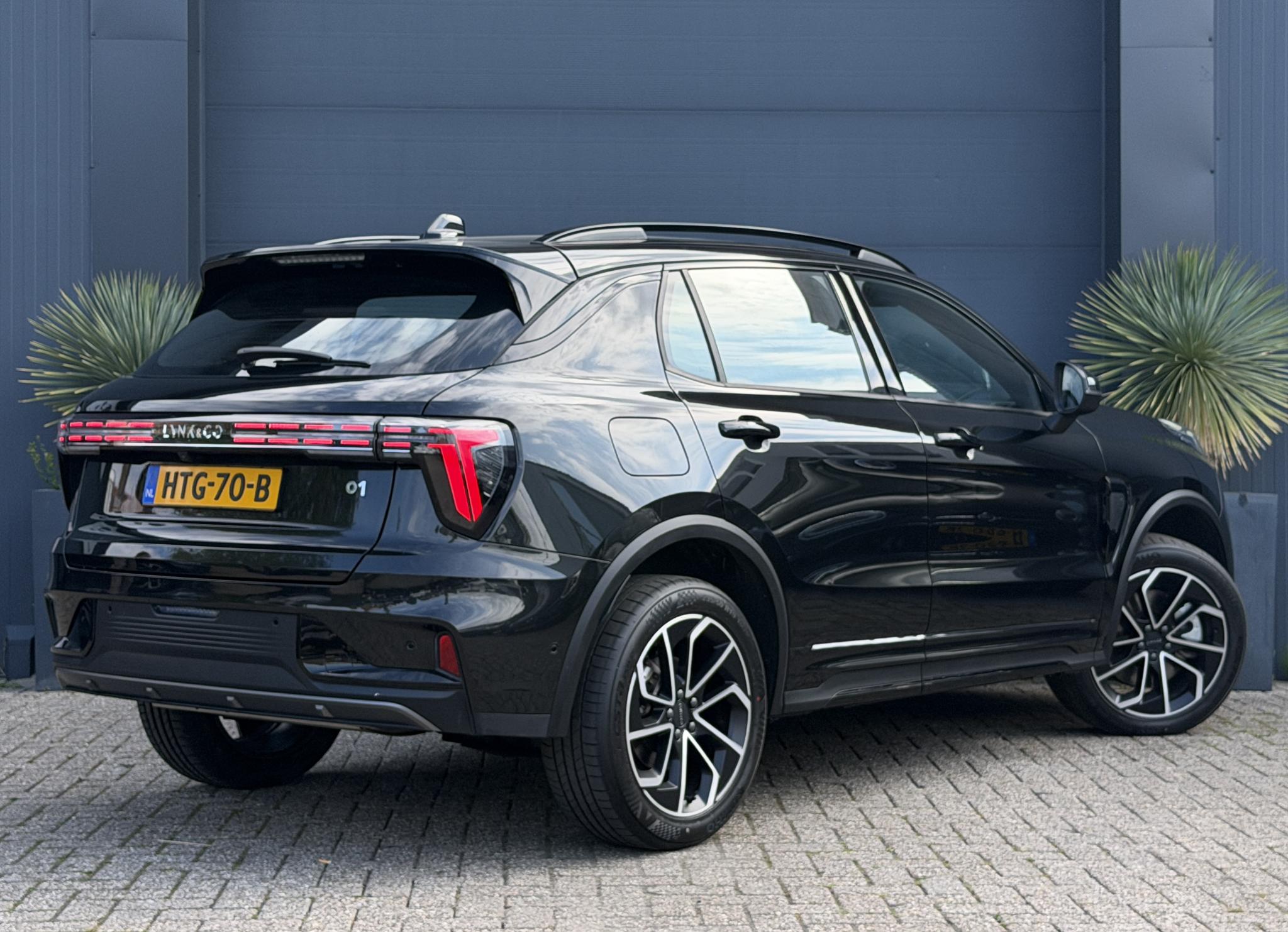 Foto van Lynk&co LYNK & Co 01