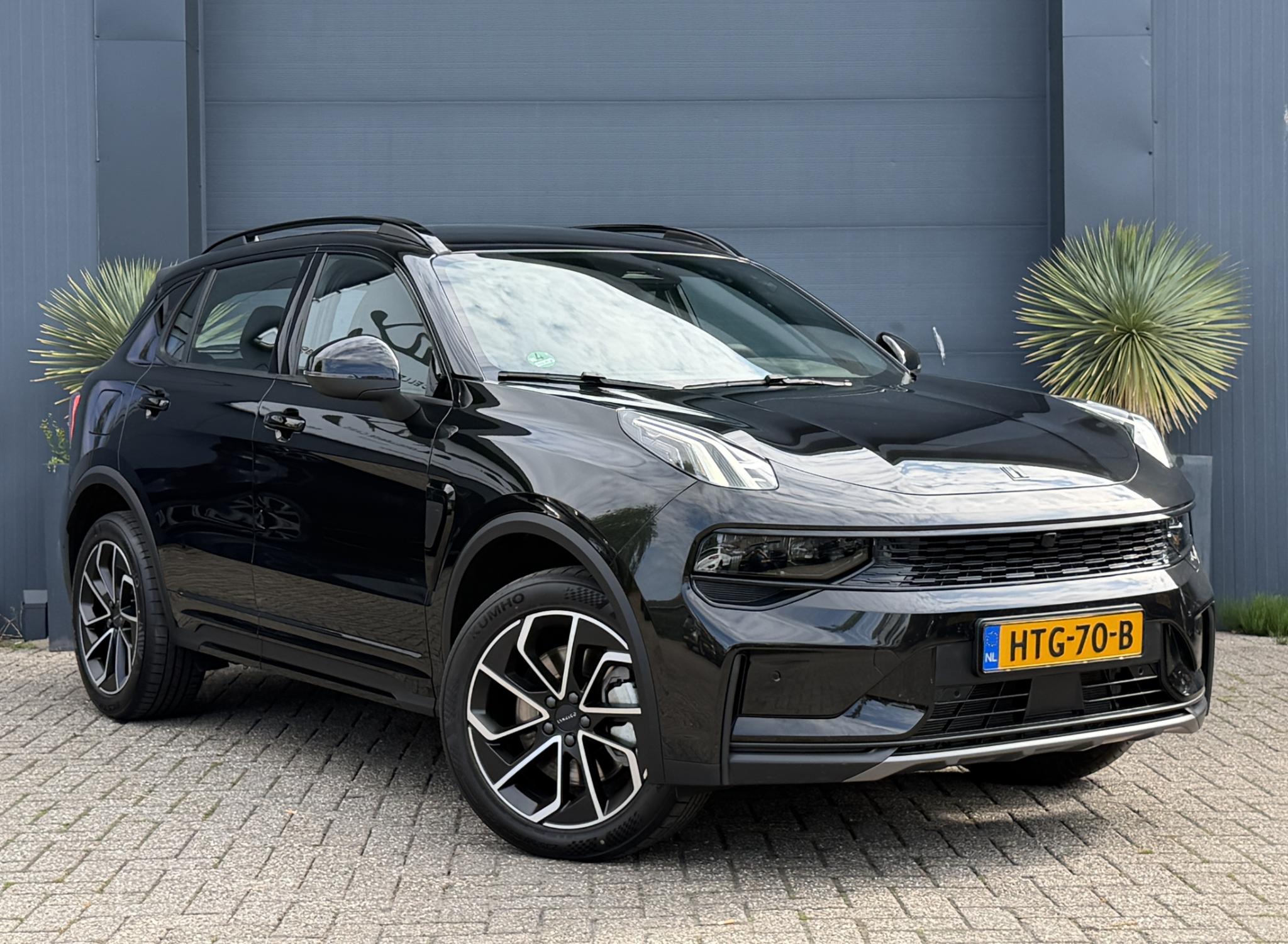 Lynk&co LYNK & Co 01 1.5 Core 2025 - voorkant