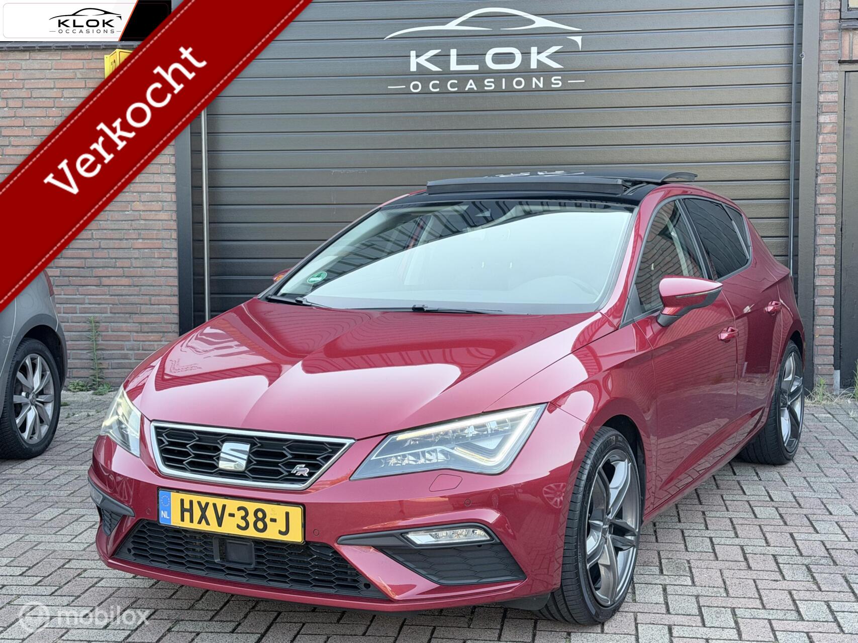Seat Leon 1.5 TSI FR Black Edition Pano Beats Actieve Cruise 2019 - voorkant