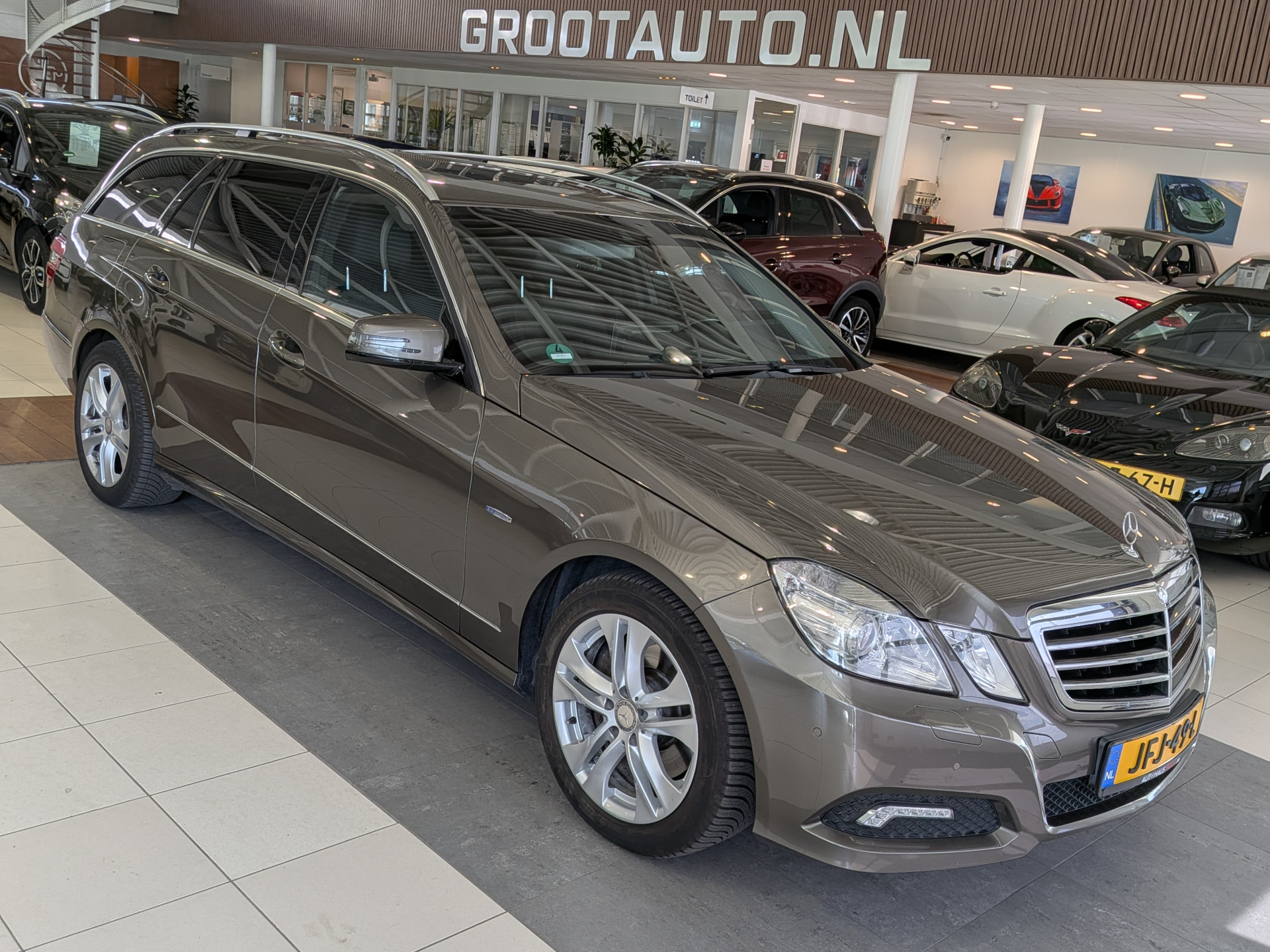 Mercedes-Benz E 250 Cgi 250 CGI Business Class Avantgarde Automaat 2010 - voorkant