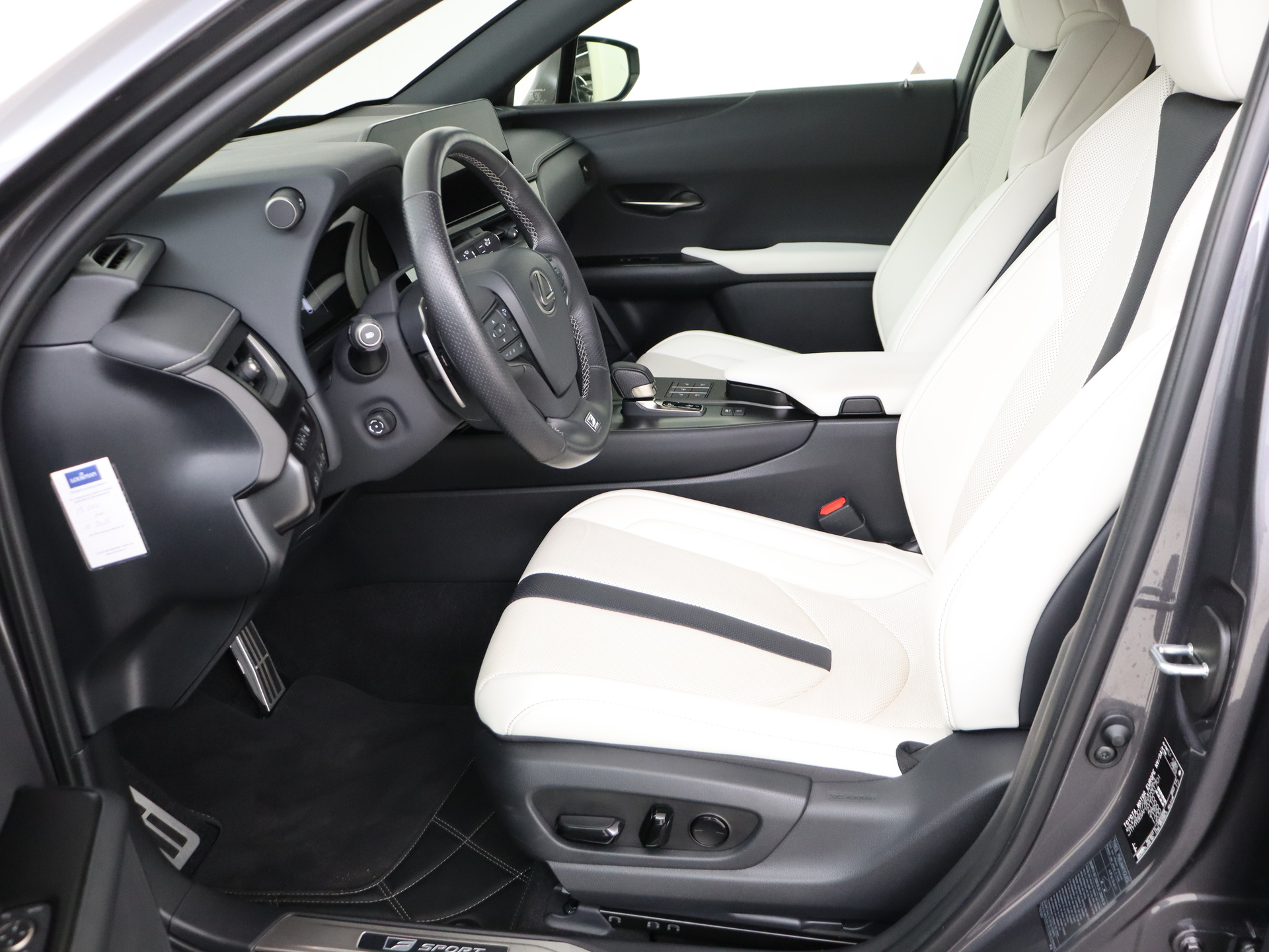 Foto van Lexus Lexus Ux300h