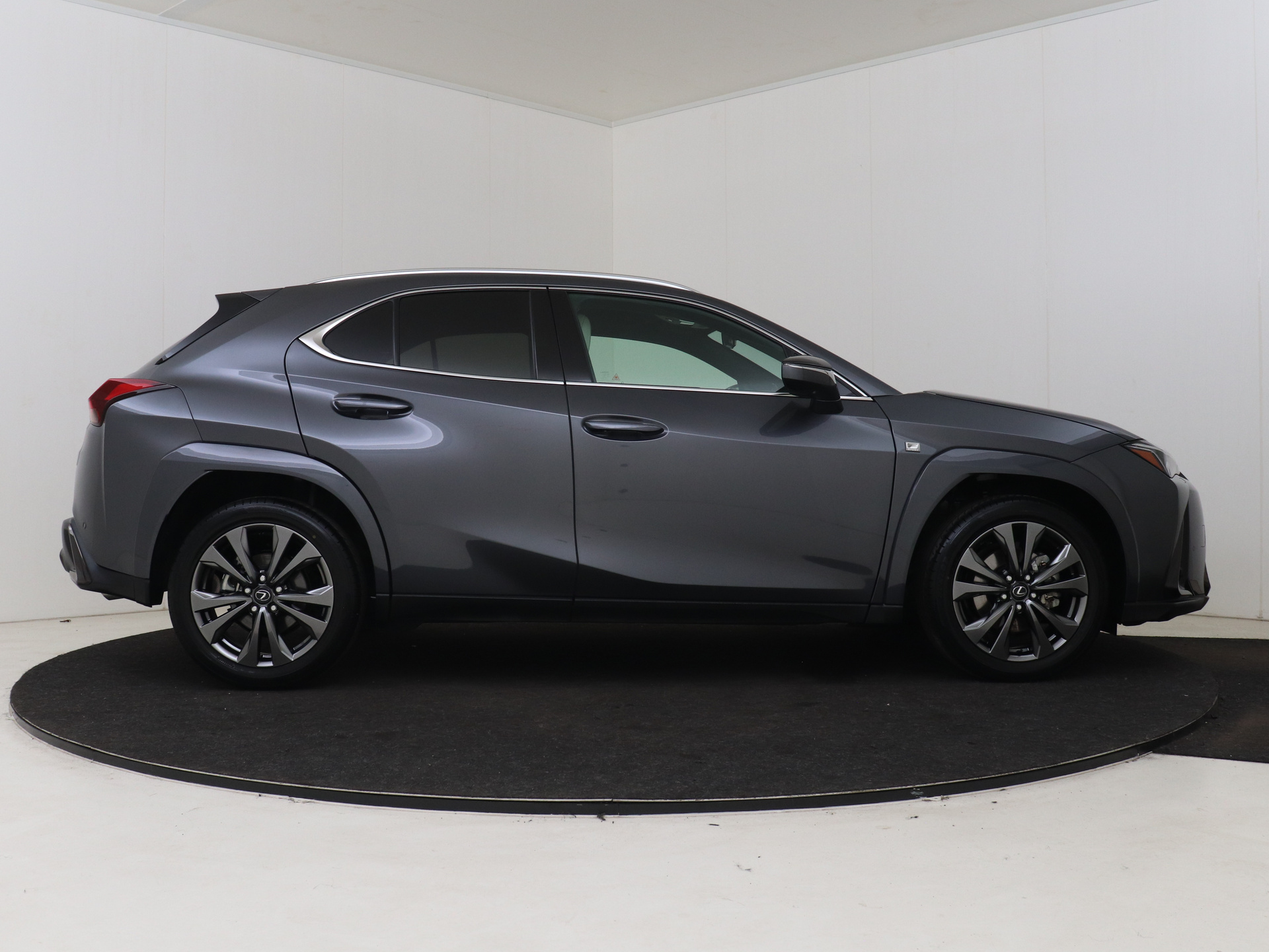 Foto van Lexus Lexus Ux300h