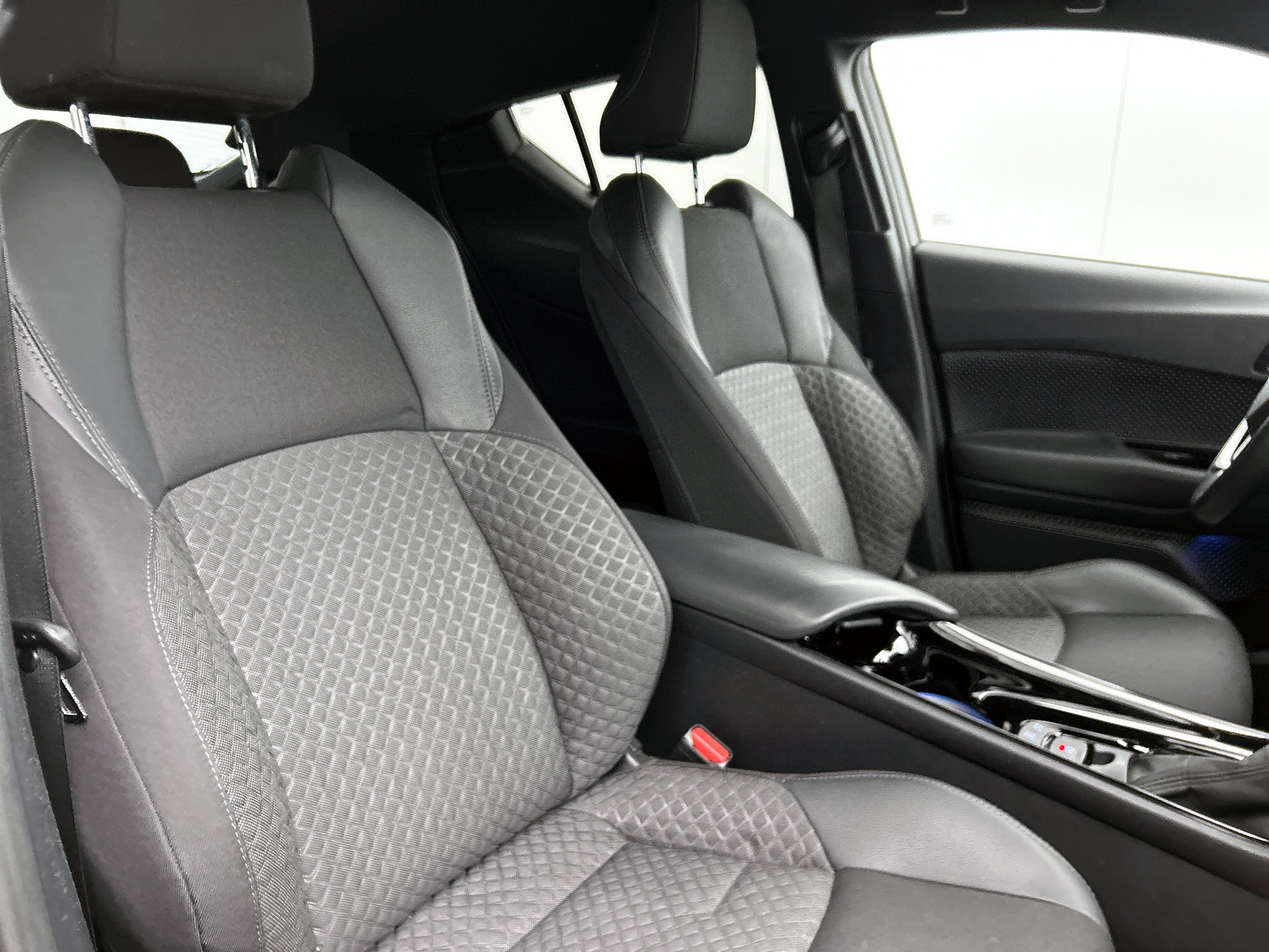 Foto van Toyota Toyota C-hr