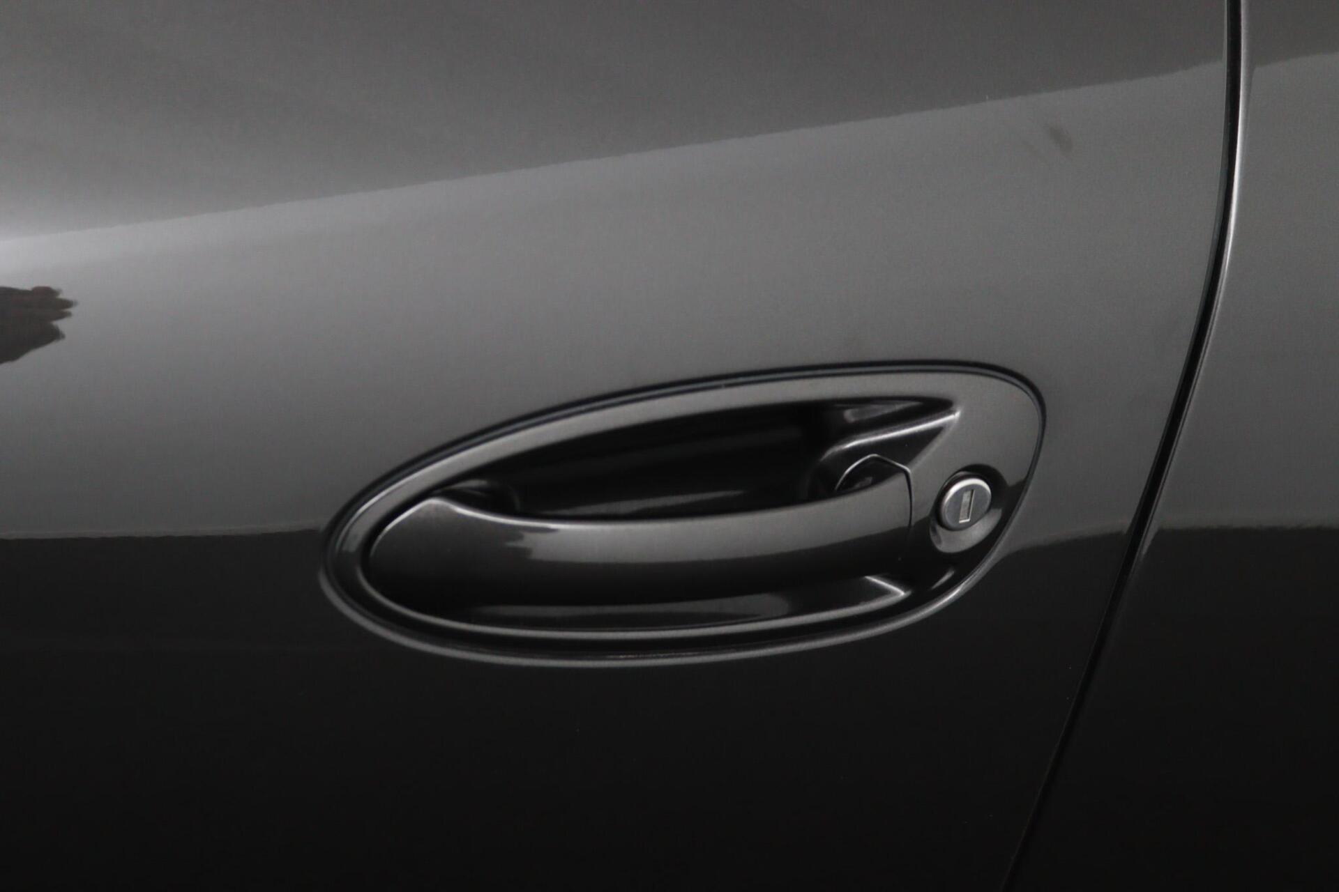 Foto van Porsche Panamera S