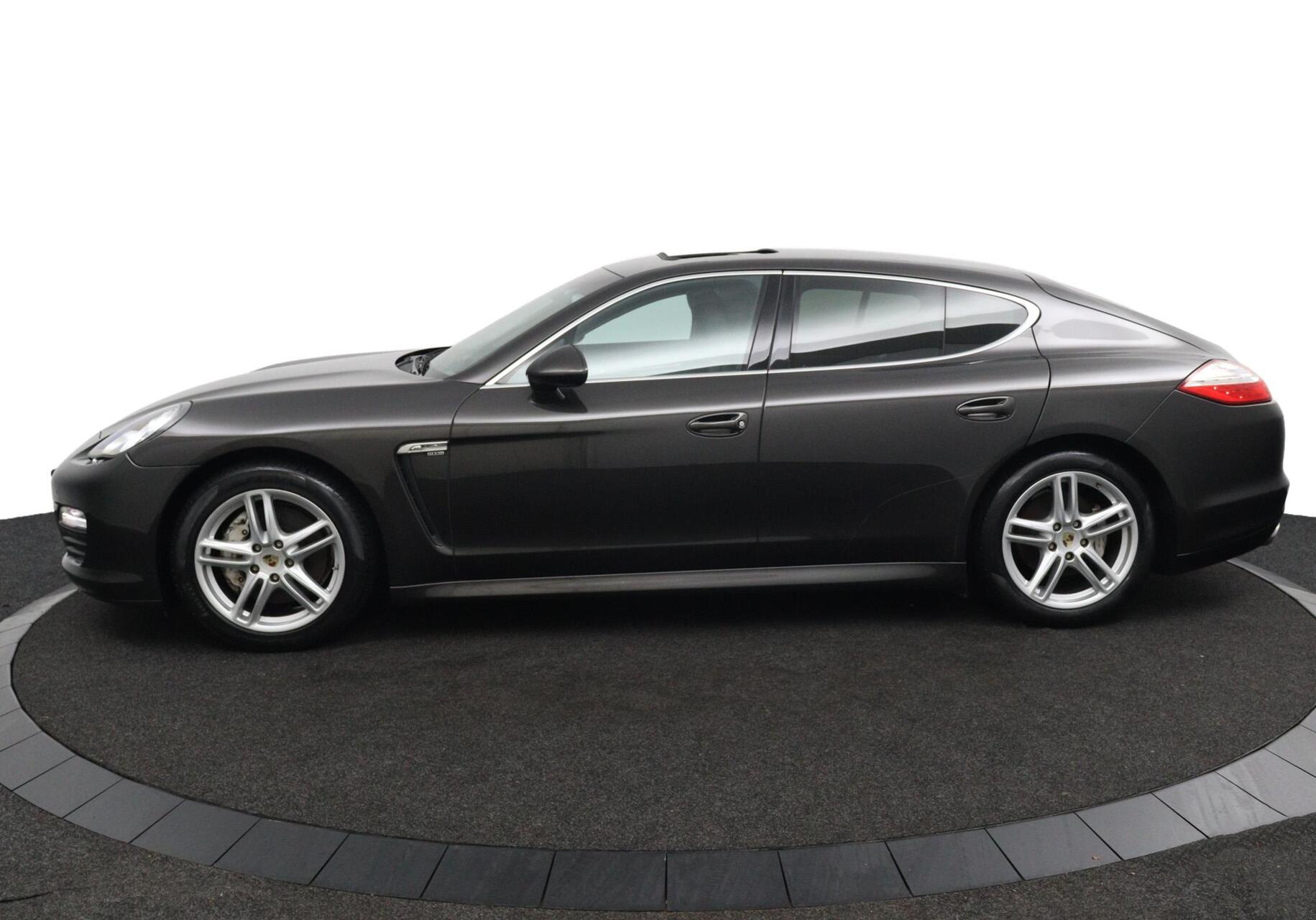 Foto van Porsche Panamera S