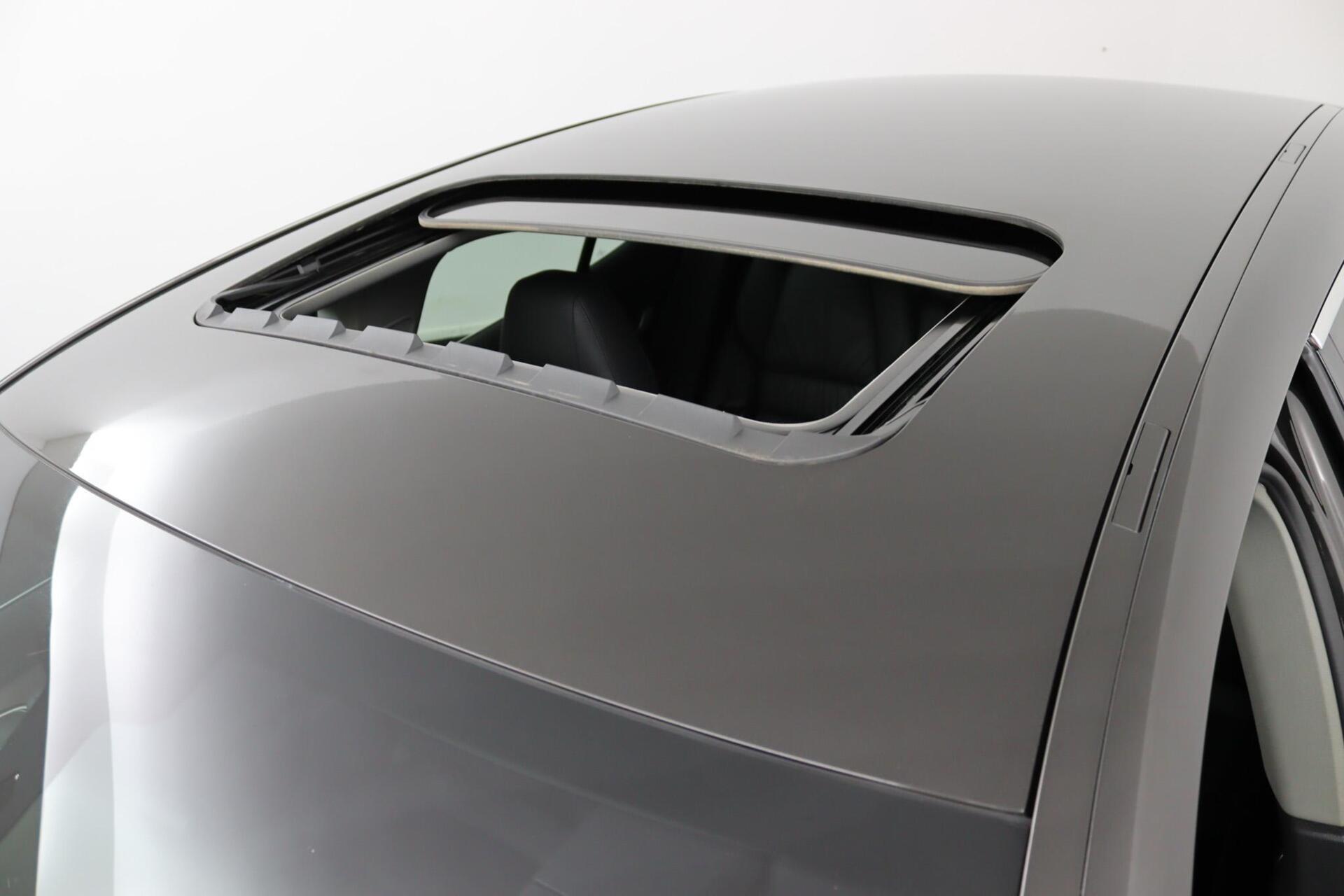 Foto van Porsche Panamera S