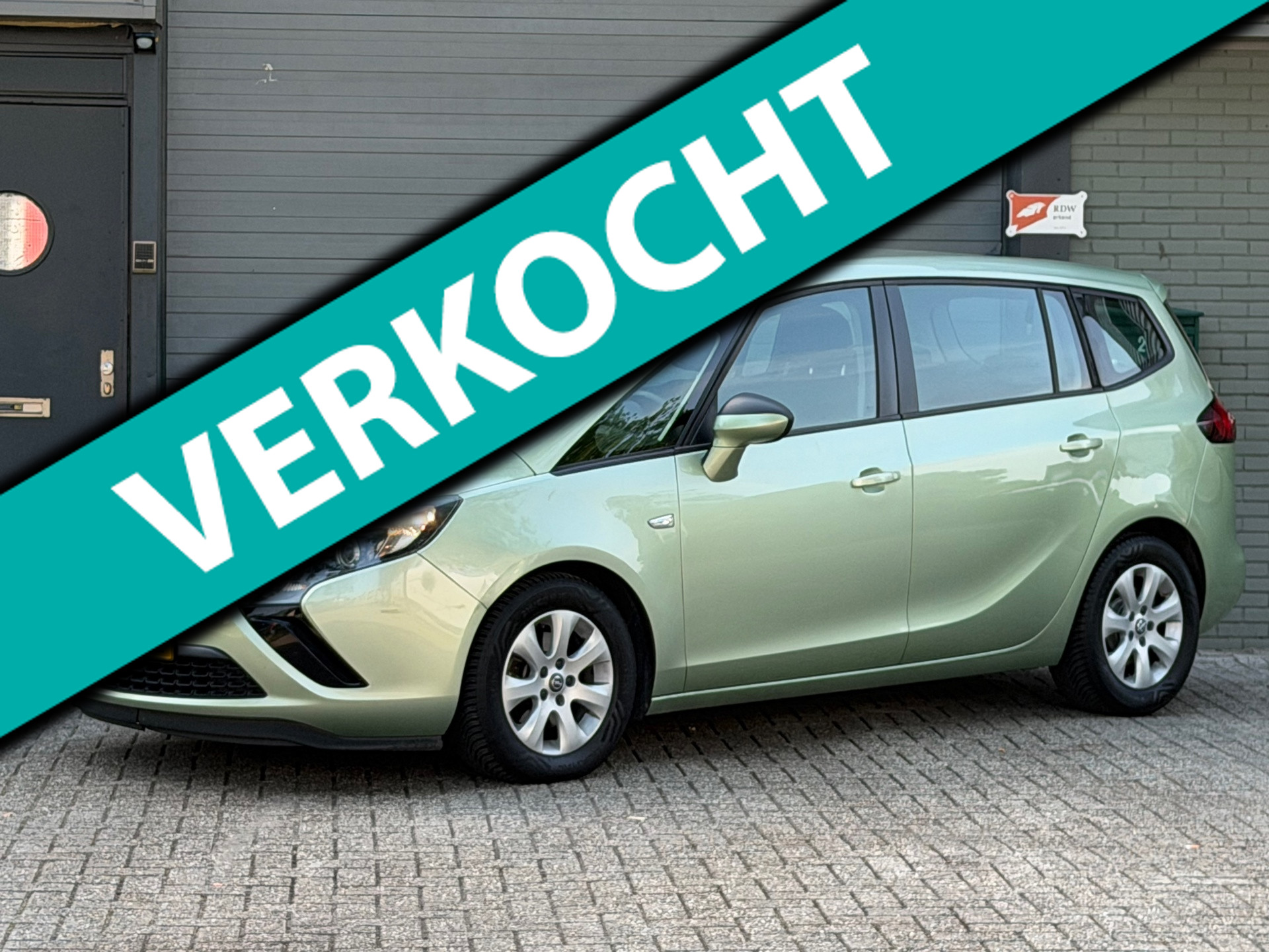Opel Zafira Tourer 1.4 Business Edition 2012 - voorkant