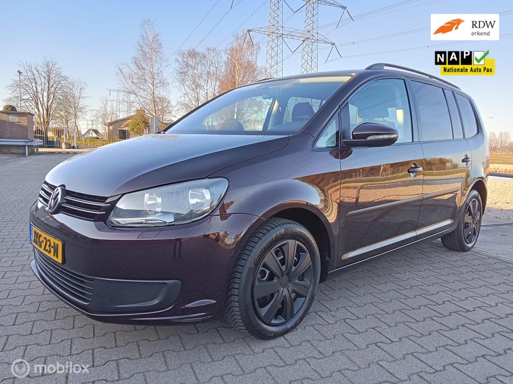 Volkswagen Touran 1.2 TSI Comfortline BlueMotion 7p./clima/navi 2013 - voorkant