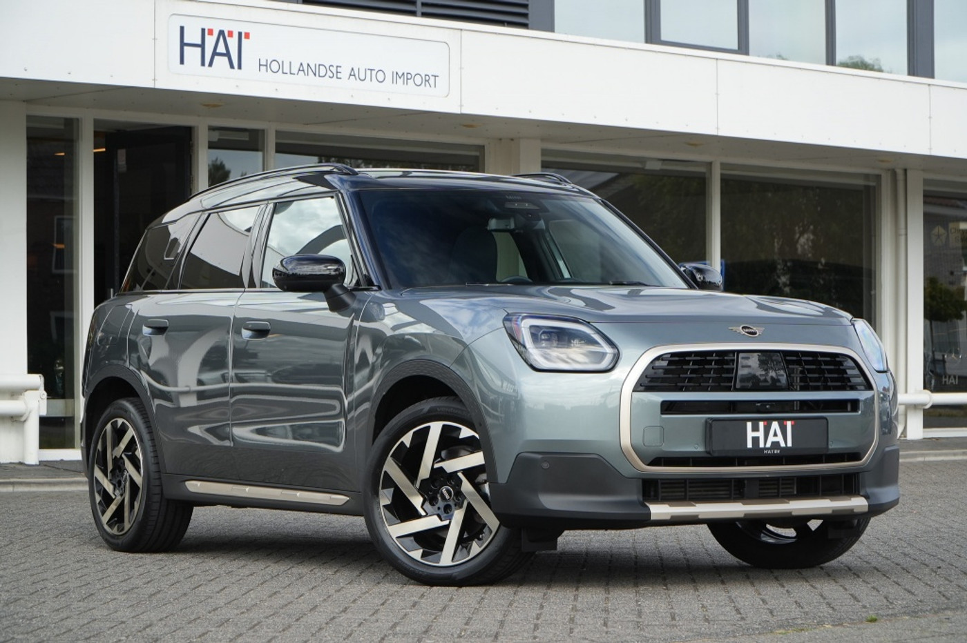 Mini Countryman C 1.5 C Favoured XL I Pano I ACC I Head-Up I Massage stoelen 2024 - voorkant