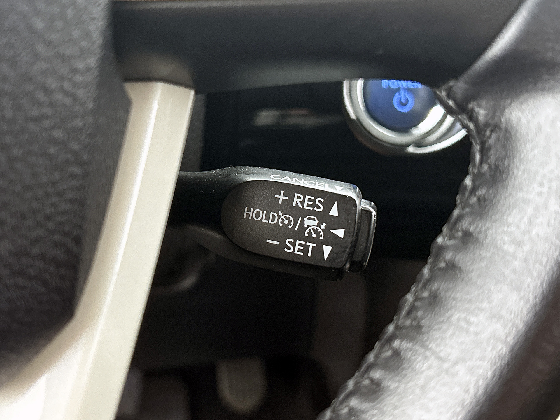 Foto van Toyota Toyota Prius PHV