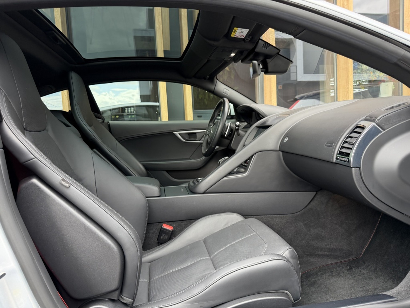 Foto van Jaguar Jaguar F-type