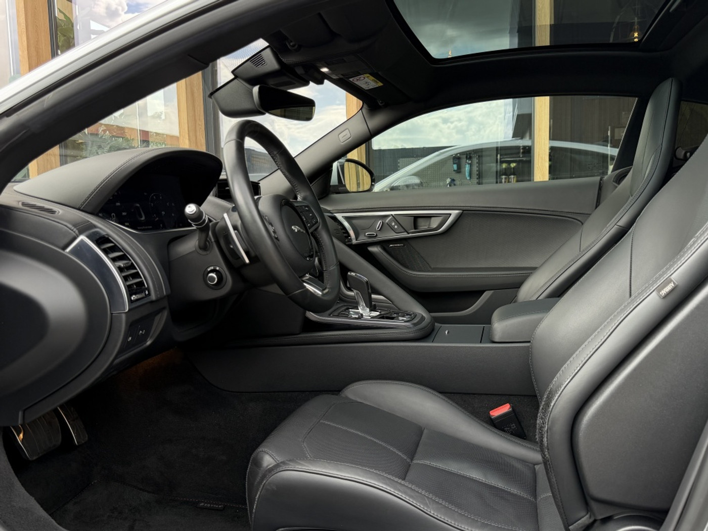 Foto van Jaguar Jaguar F-type
