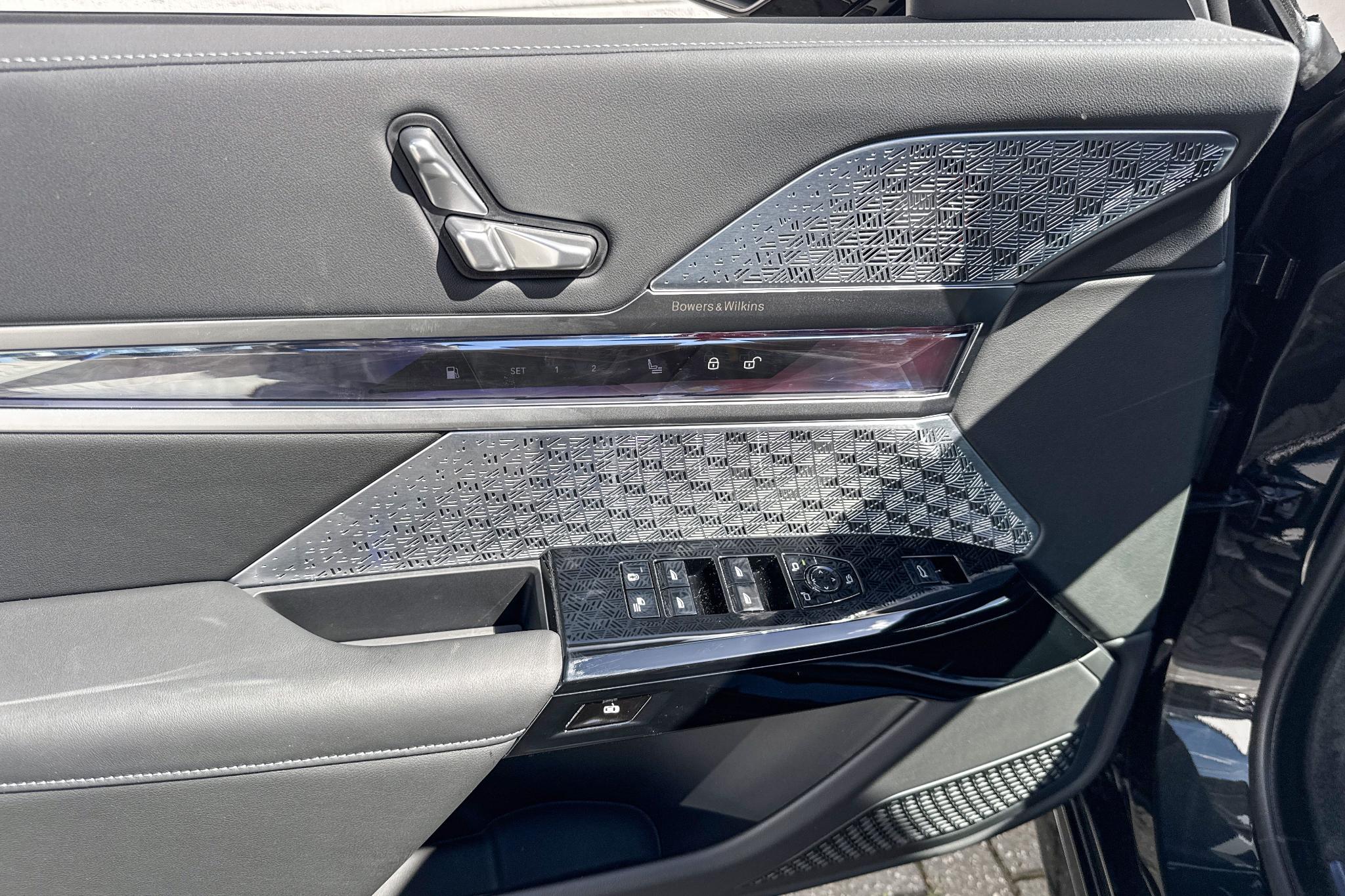 Foto van BMW M760e xDrive