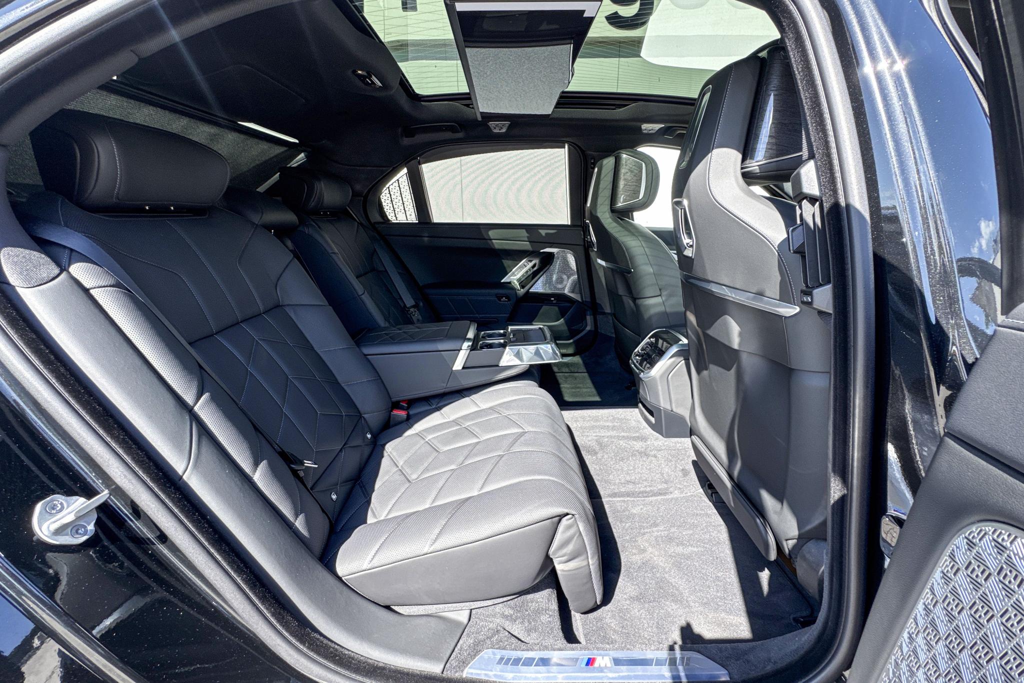 Foto van BMW M760e xDrive