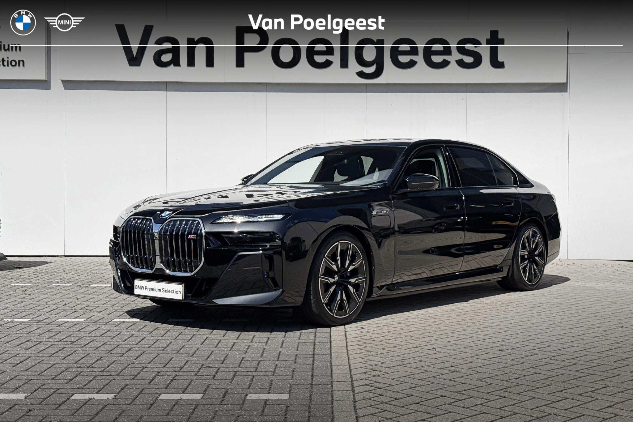 Foto van BMW M760e xDrive