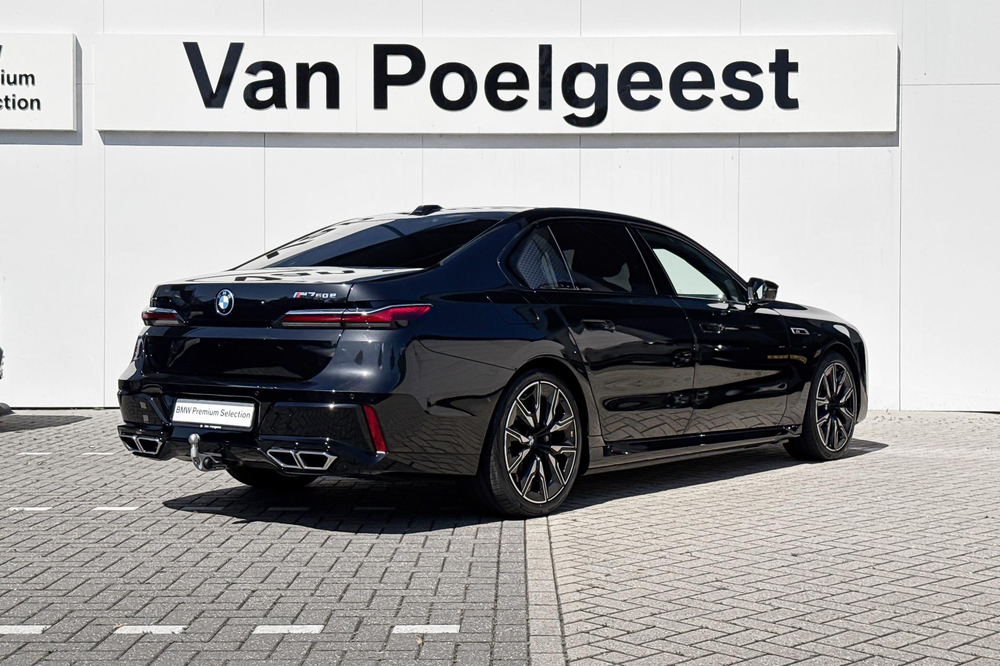 Foto van BMW M760e xDrive