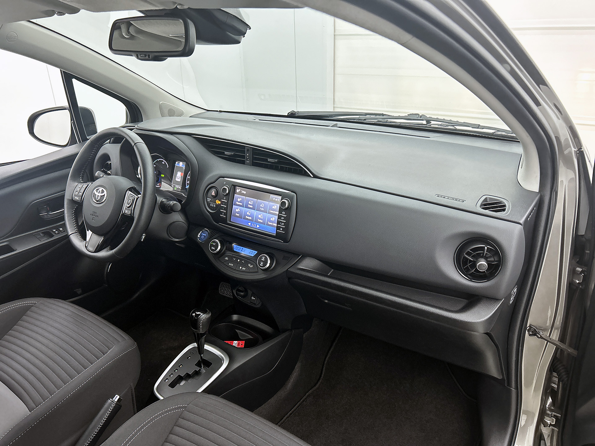 Foto van Toyota Toyota Yaris Hybrid