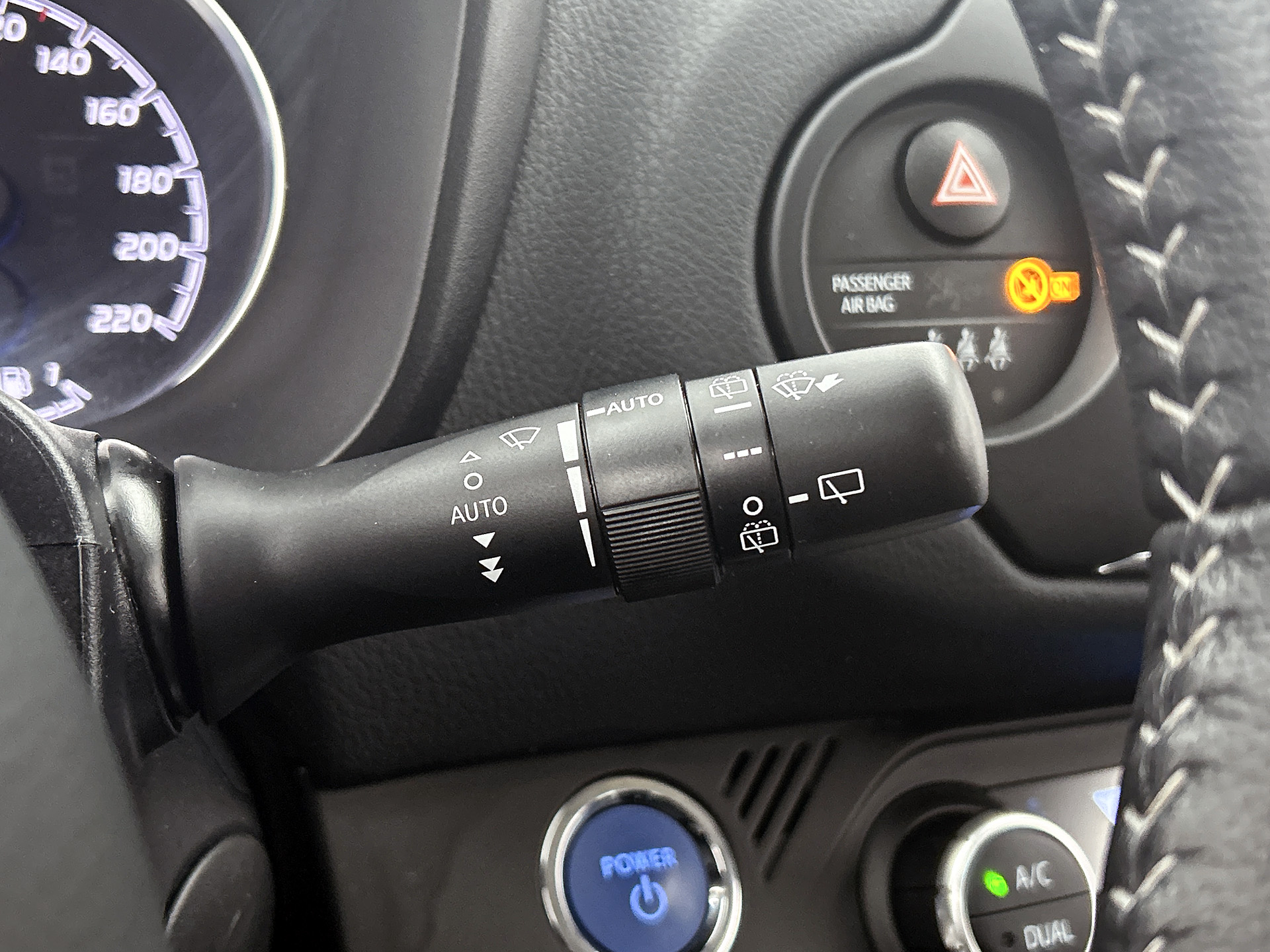 Foto van Toyota Toyota Yaris Hybrid