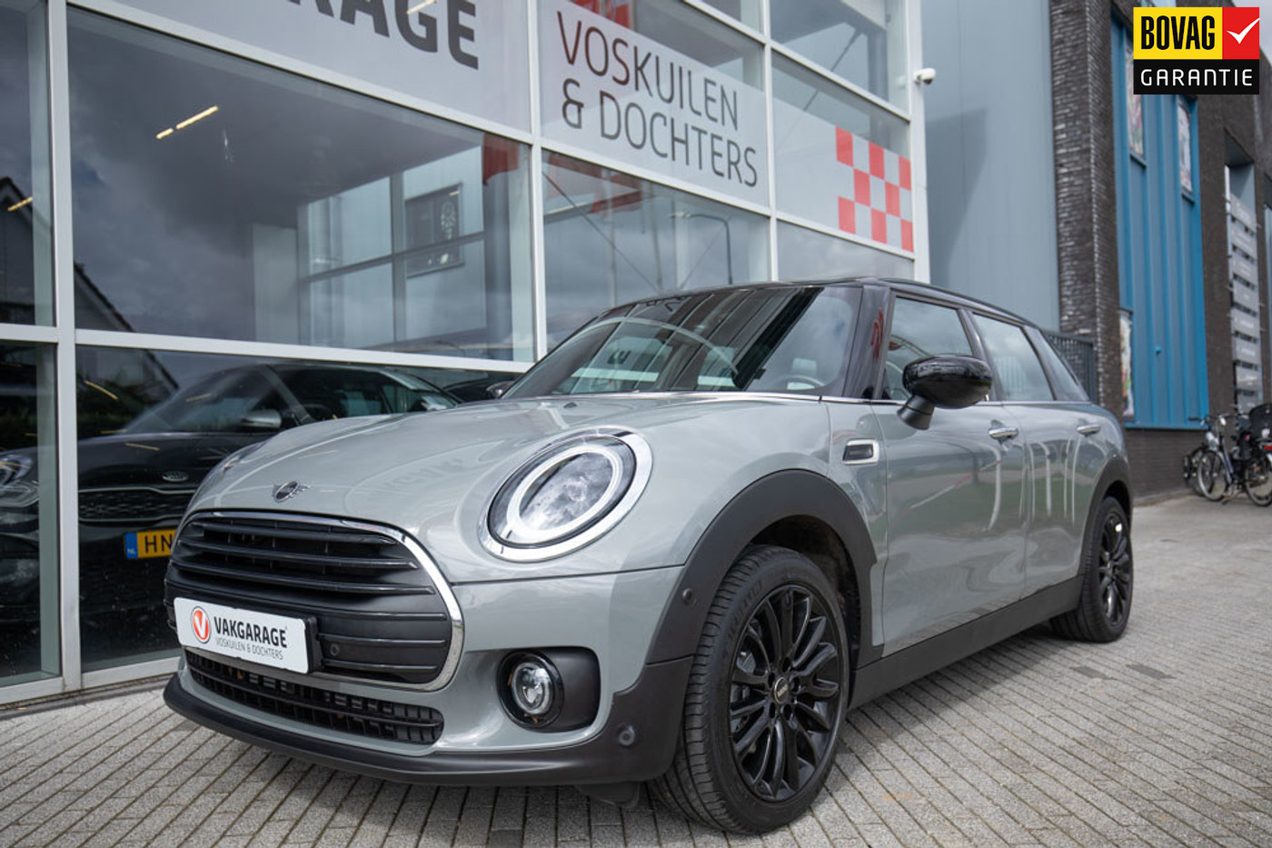 Mini Mini Clubman 1.5 Cooper Knightsbridge | Panoramadak | Leder 2022 - voorkant