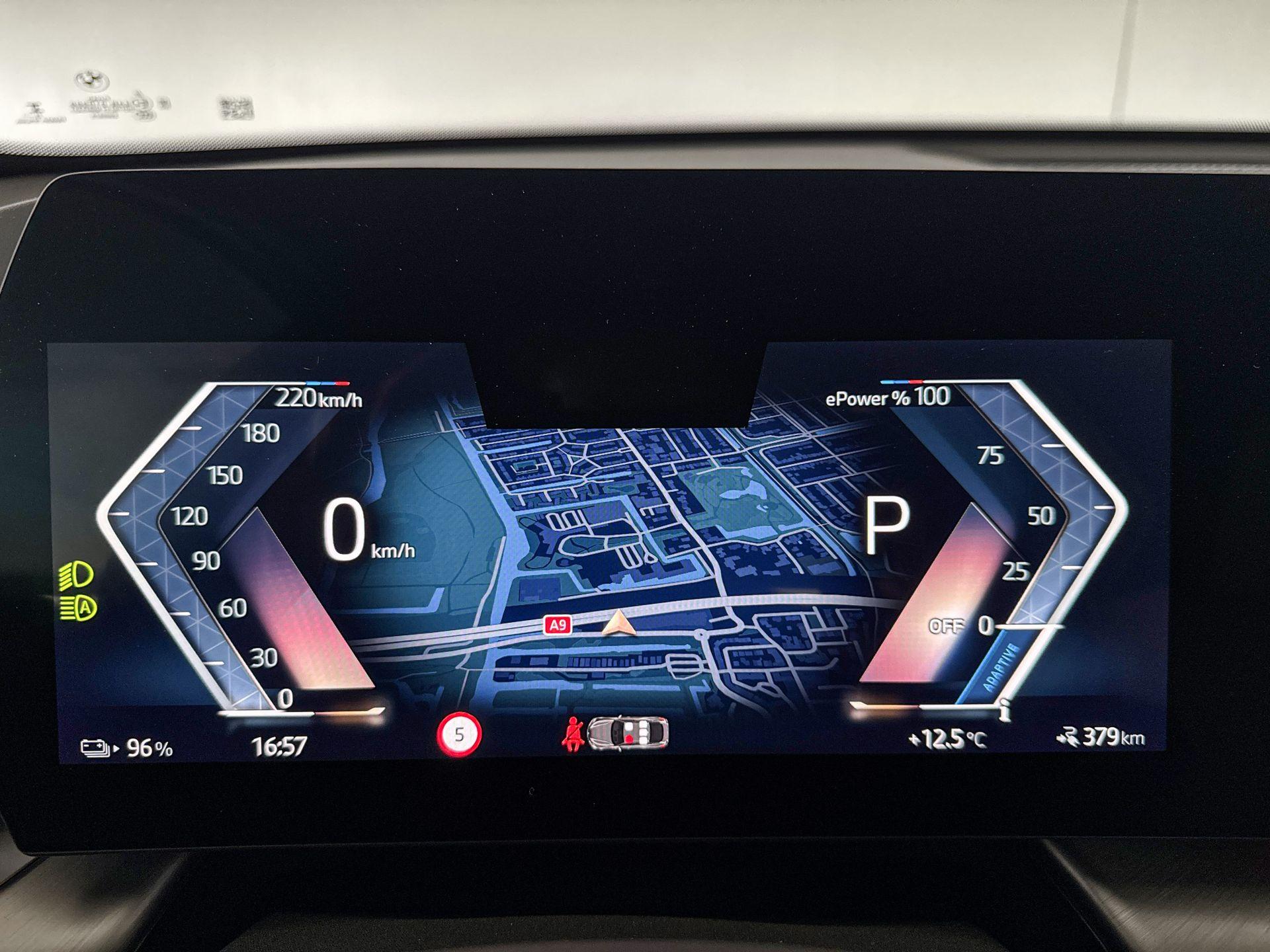 Foto van BMW Ix2 Xdrive30