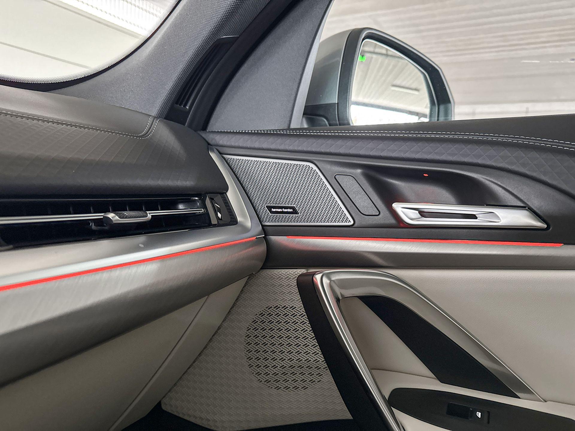 Foto van BMW Ix2 Xdrive30