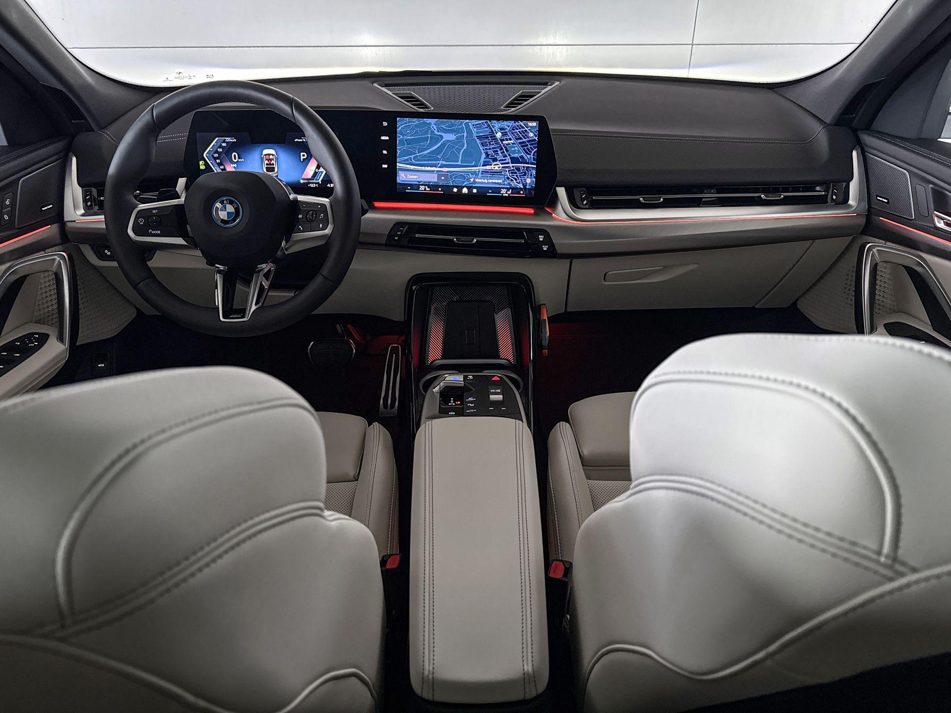 Foto van BMW Ix2 Xdrive30
