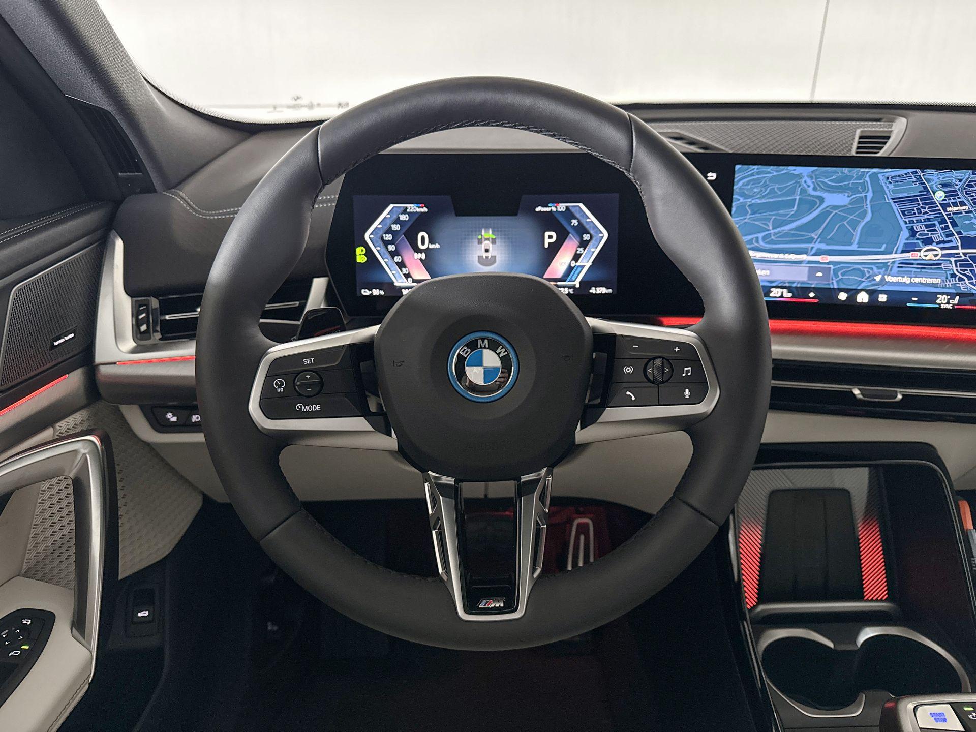 Foto van BMW Ix2 Xdrive30