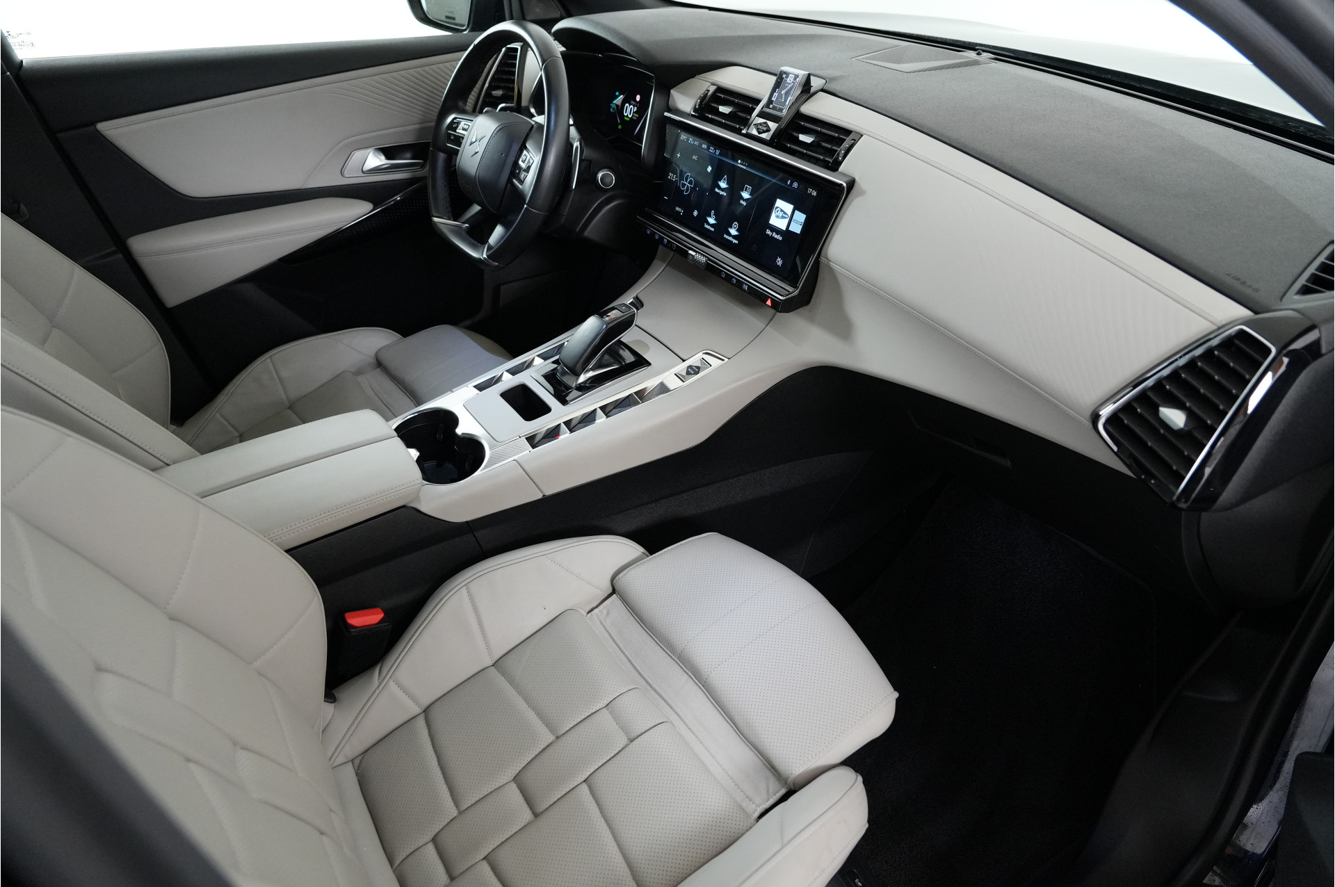 Foto van DS Ds7
