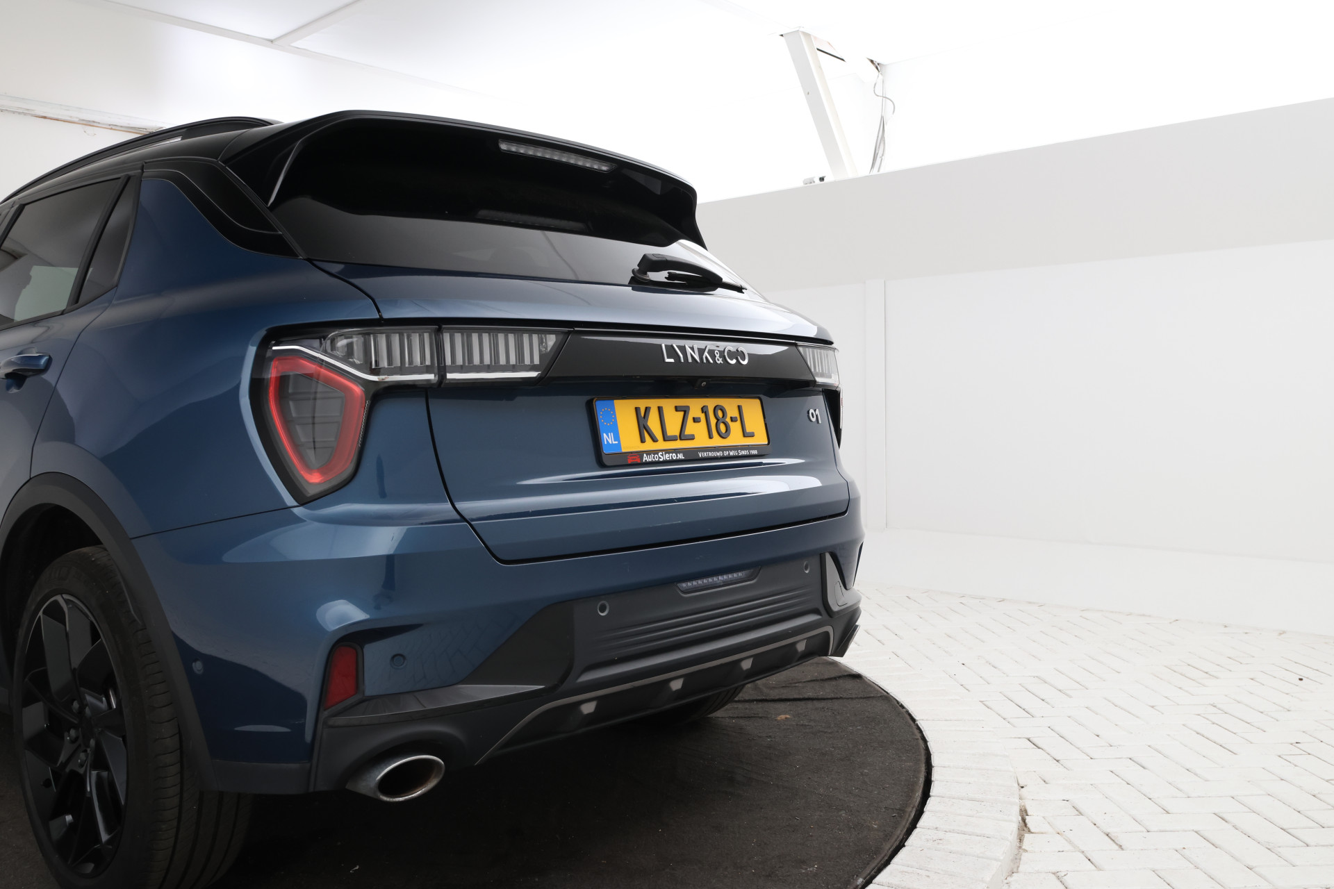 Foto van Lynk&co LYNK & Co 01