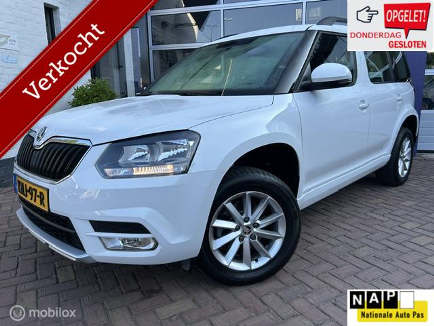 Skoda Yeti 1.2 TSI Greentech Drive * NAVIGATIE * 2017 - voorkant