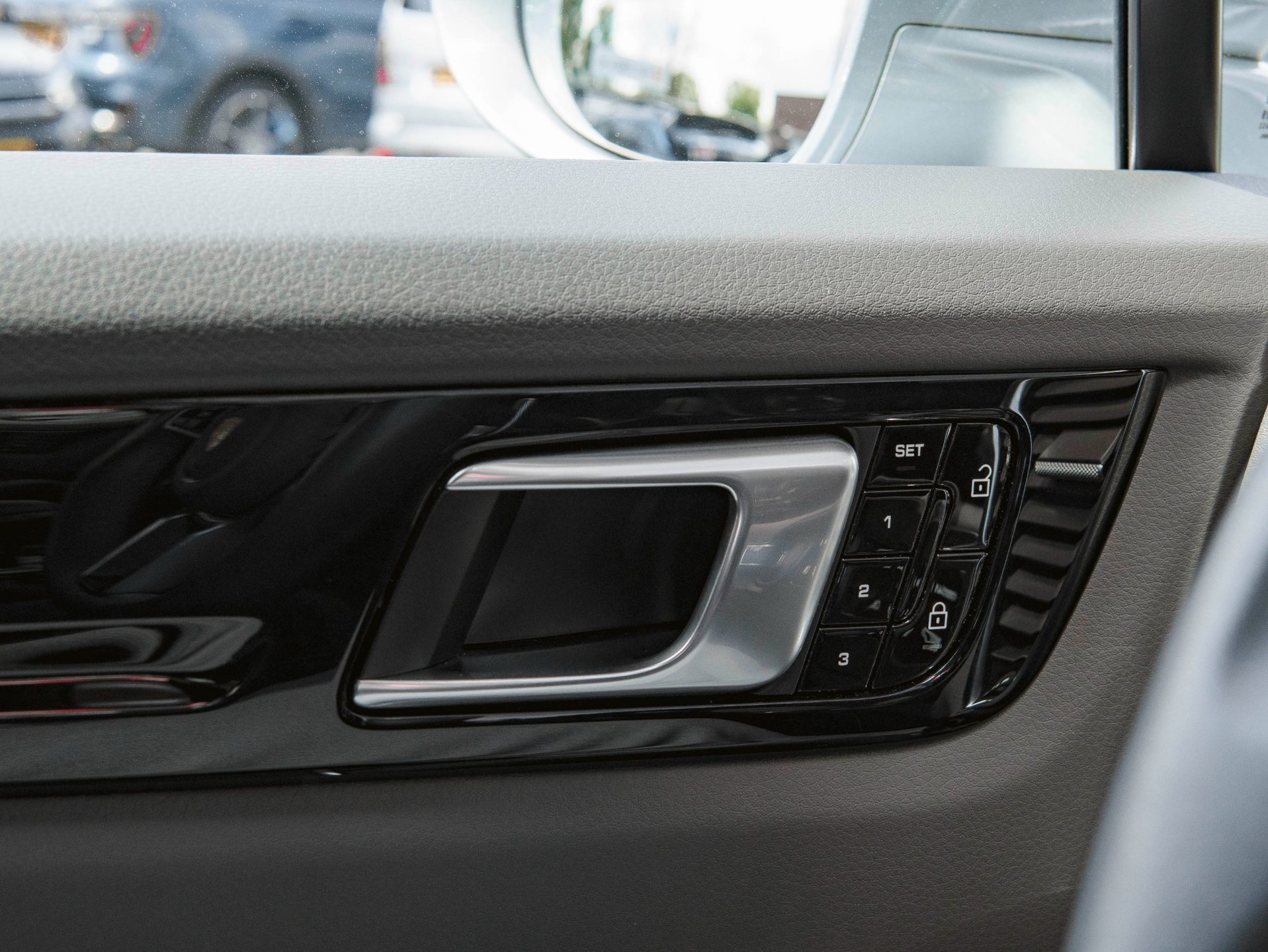 Foto van Porsche Cayenne E-hybrid