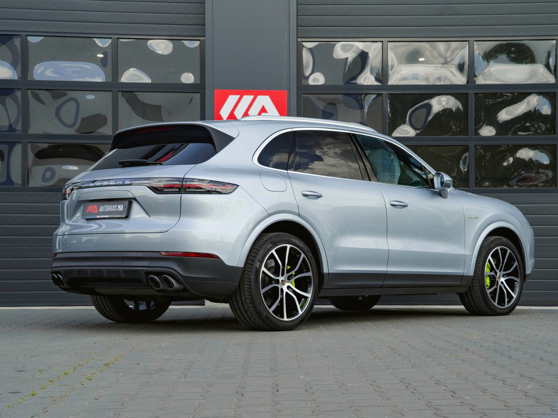 Foto van Porsche Cayenne E-hybrid