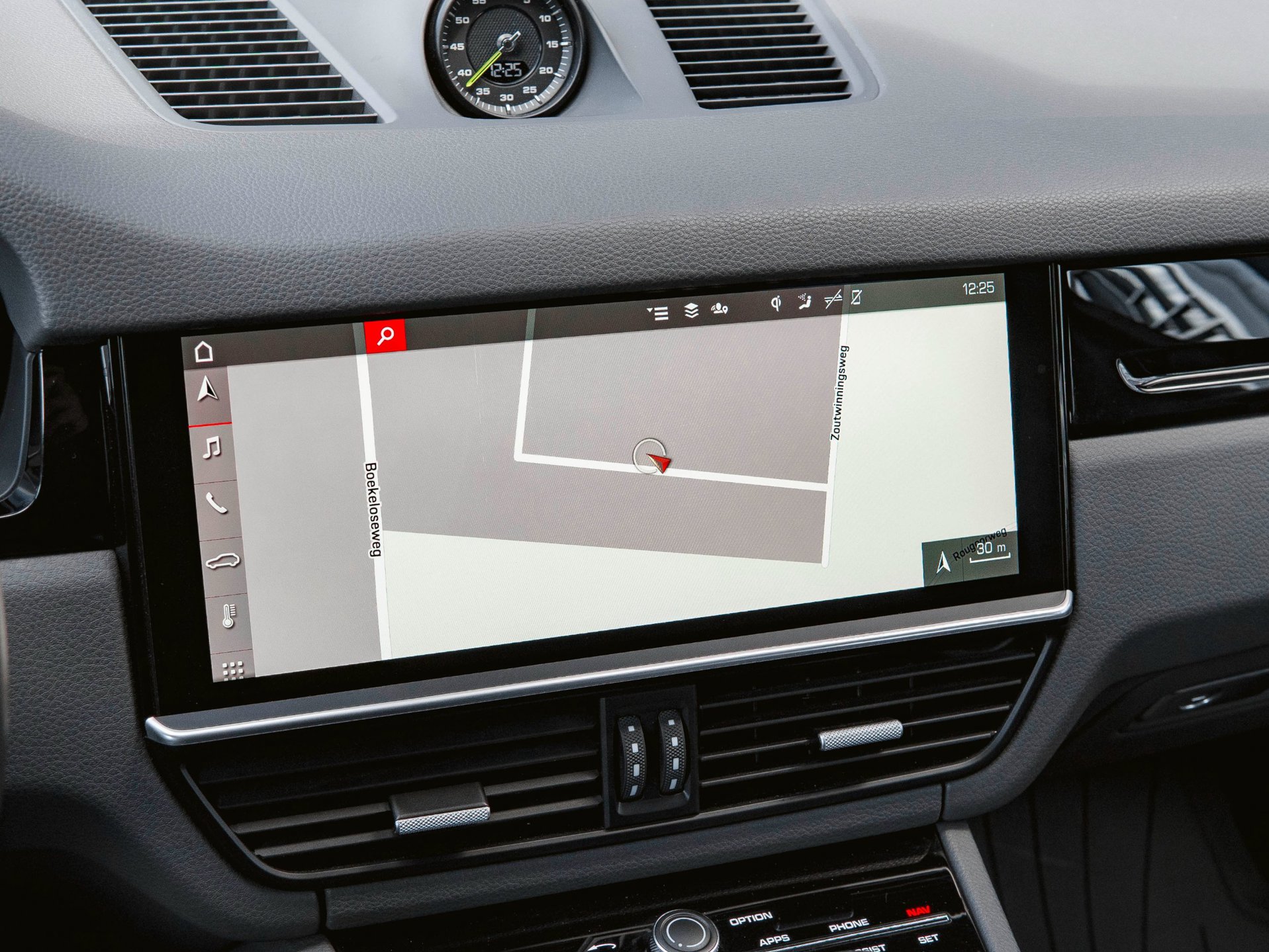 Foto van Porsche Cayenne E-hybrid